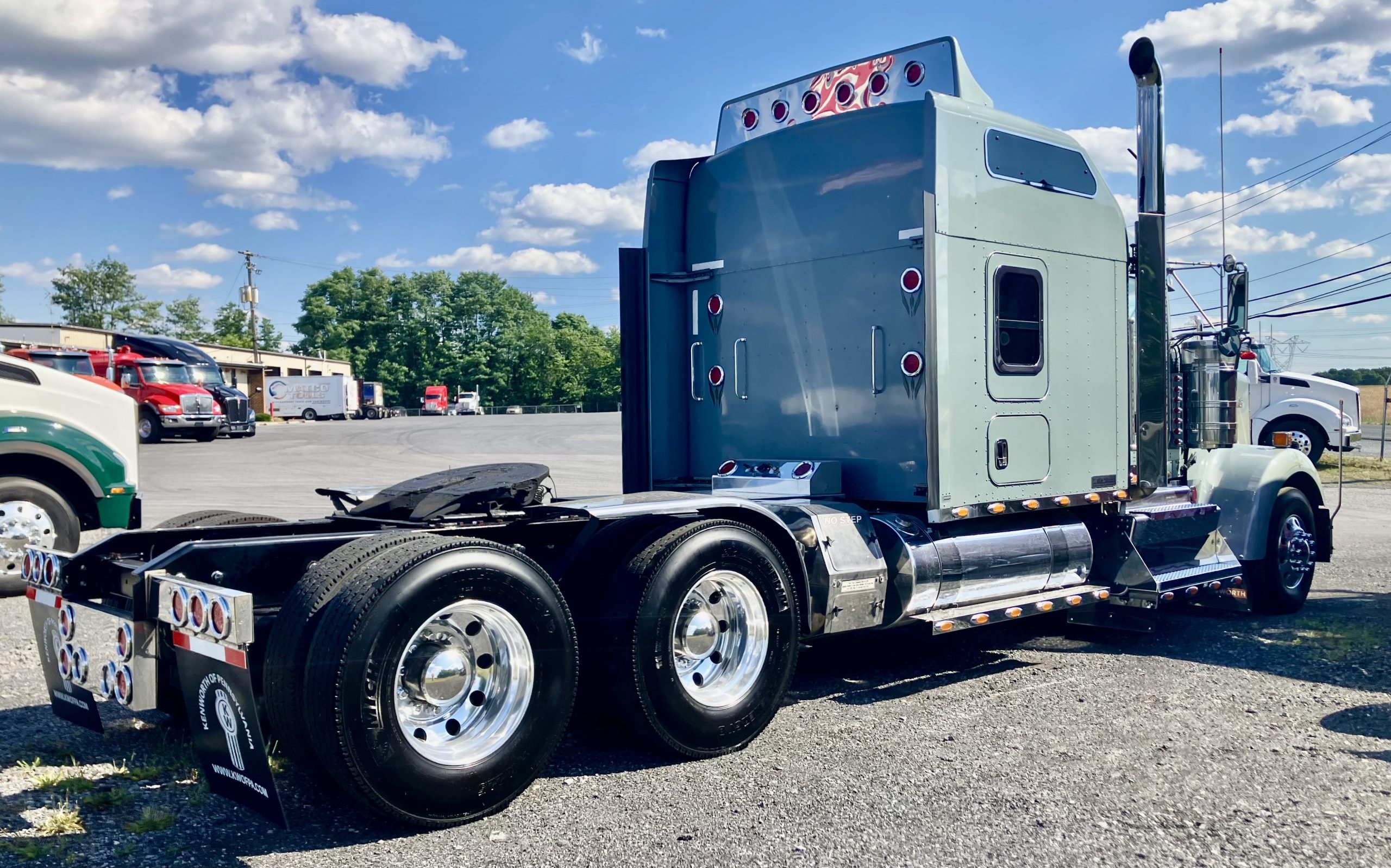 2016 KENWORTH W900L PC480228-03 2016 KENWORTH W900L PC480228-03