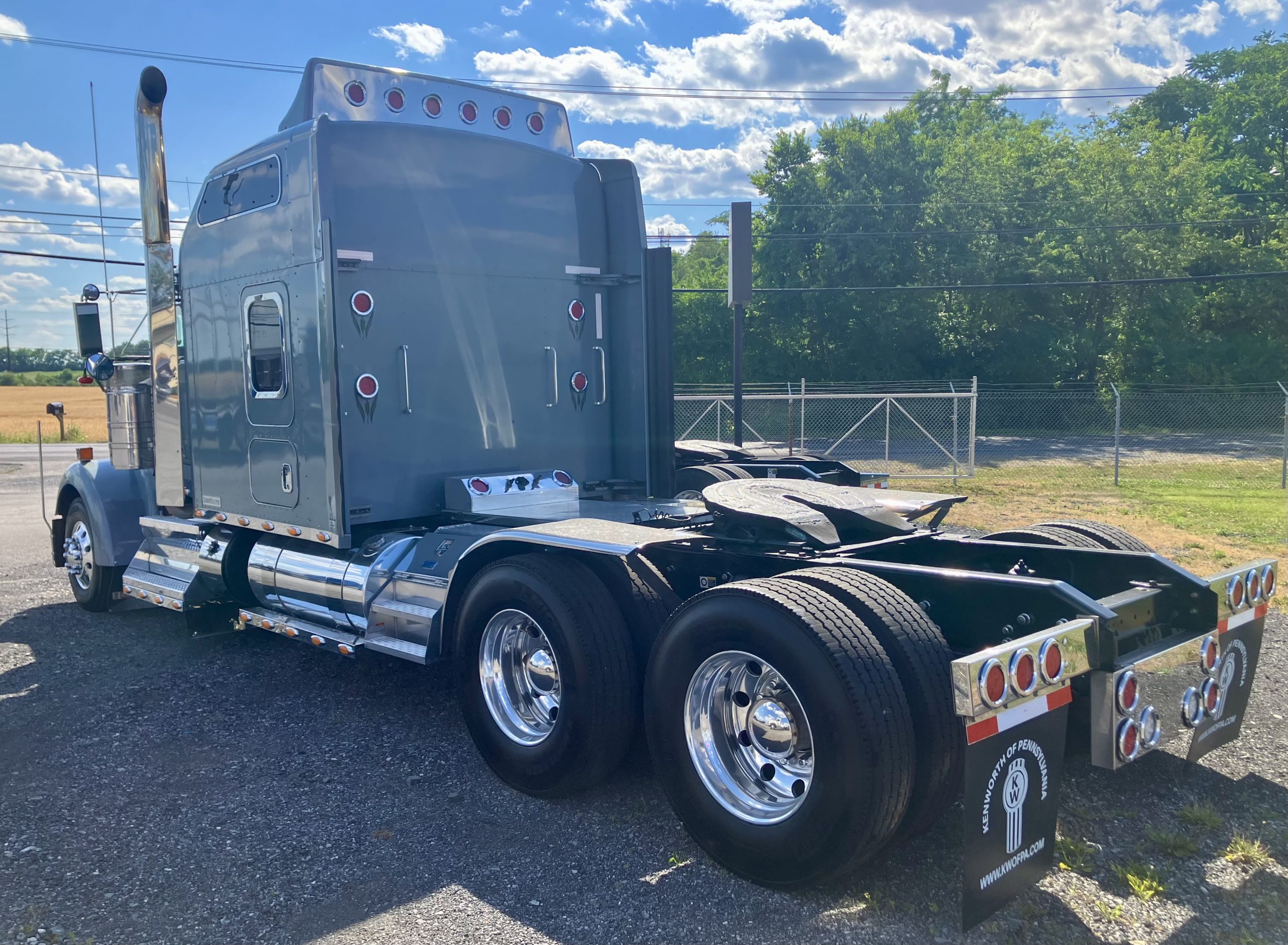 2016 KENWORTH W900L PC480228-05 2016 KENWORTH W900L PC480228-05
