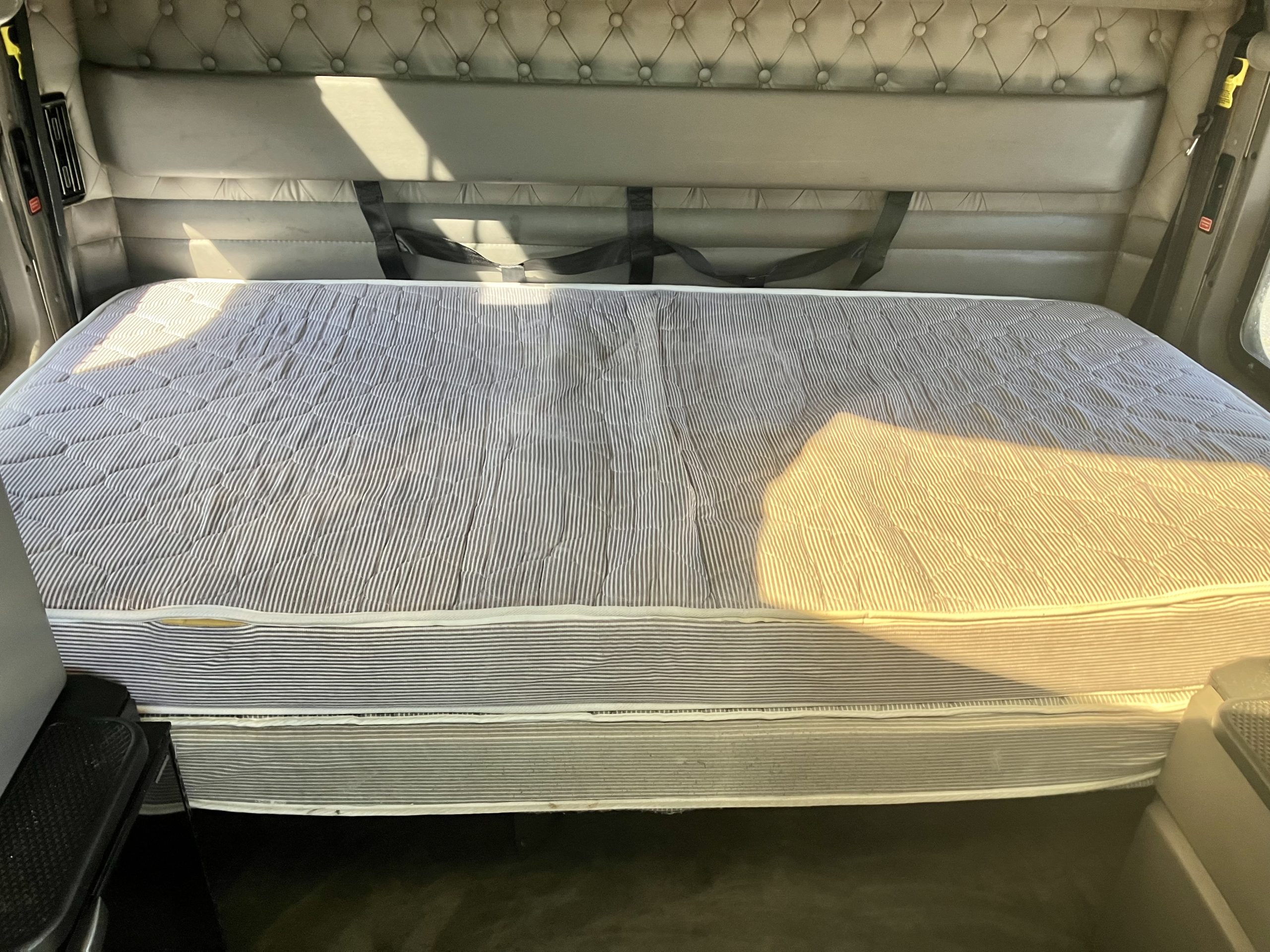 2016 KENWORTH W900L PC480228-16 2016 KENWORTH W900L PC480228-16