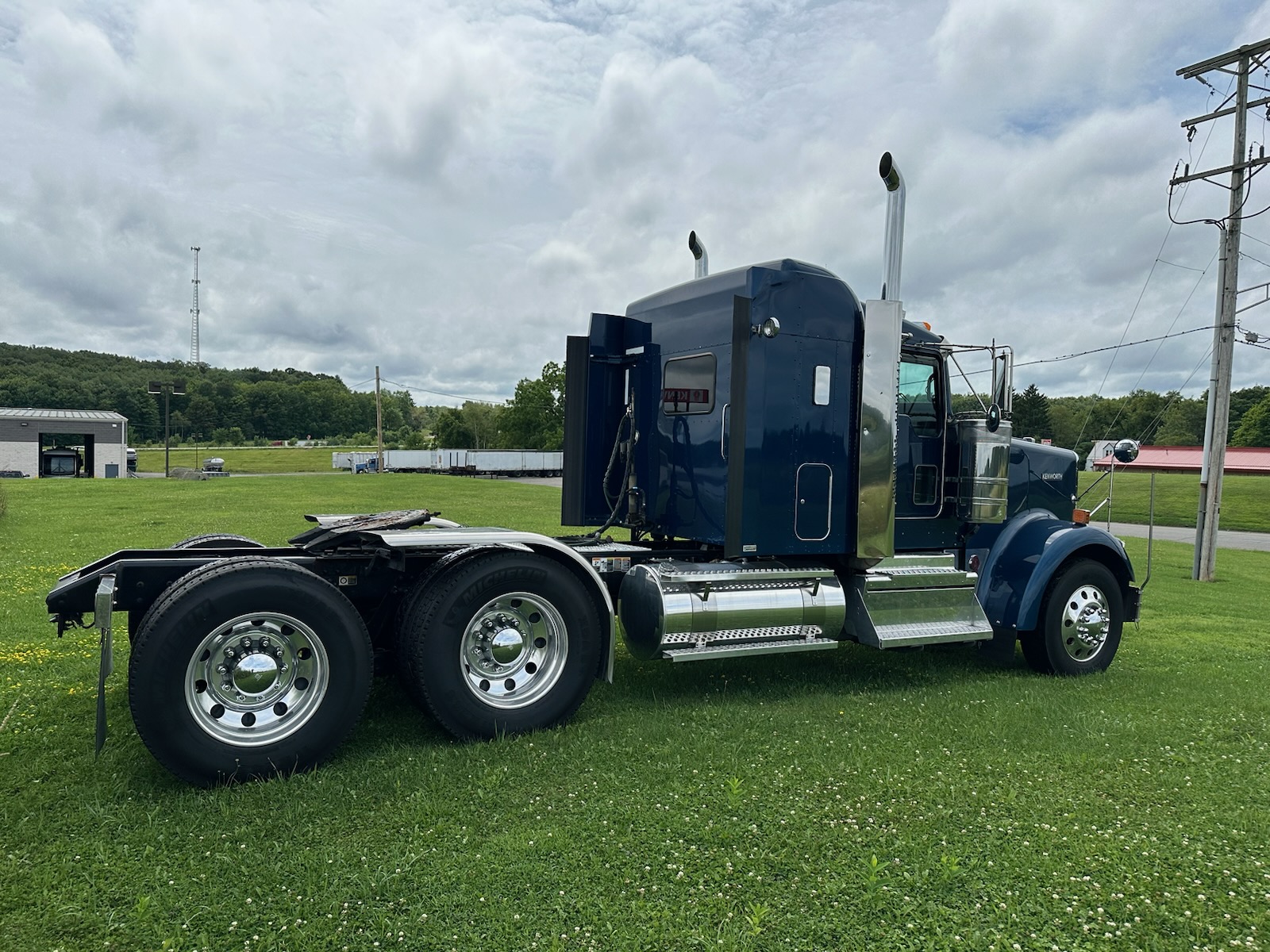 2018 KENWORTH W900L TC200886-05 2018 KENWORTH W900L TC200886-05