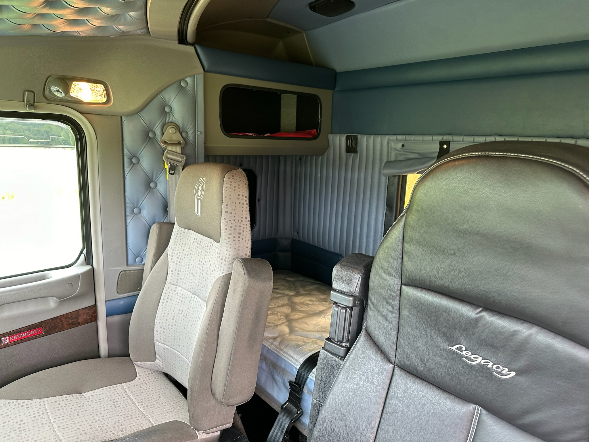 2018 KENWORTH W900L TC200886-10 2018 KENWORTH W900L TC200886-10