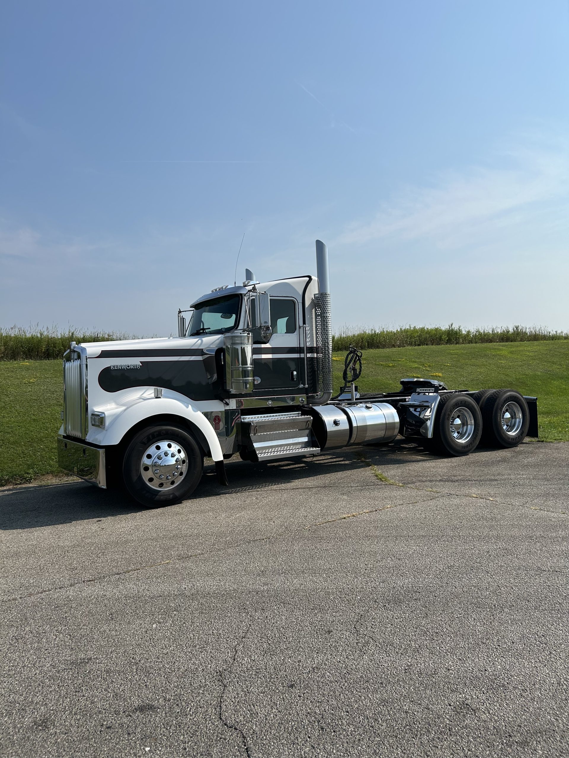2021 KENWORTH W900L TV447108-01 2021 KENWORTH W900L TV447108-01