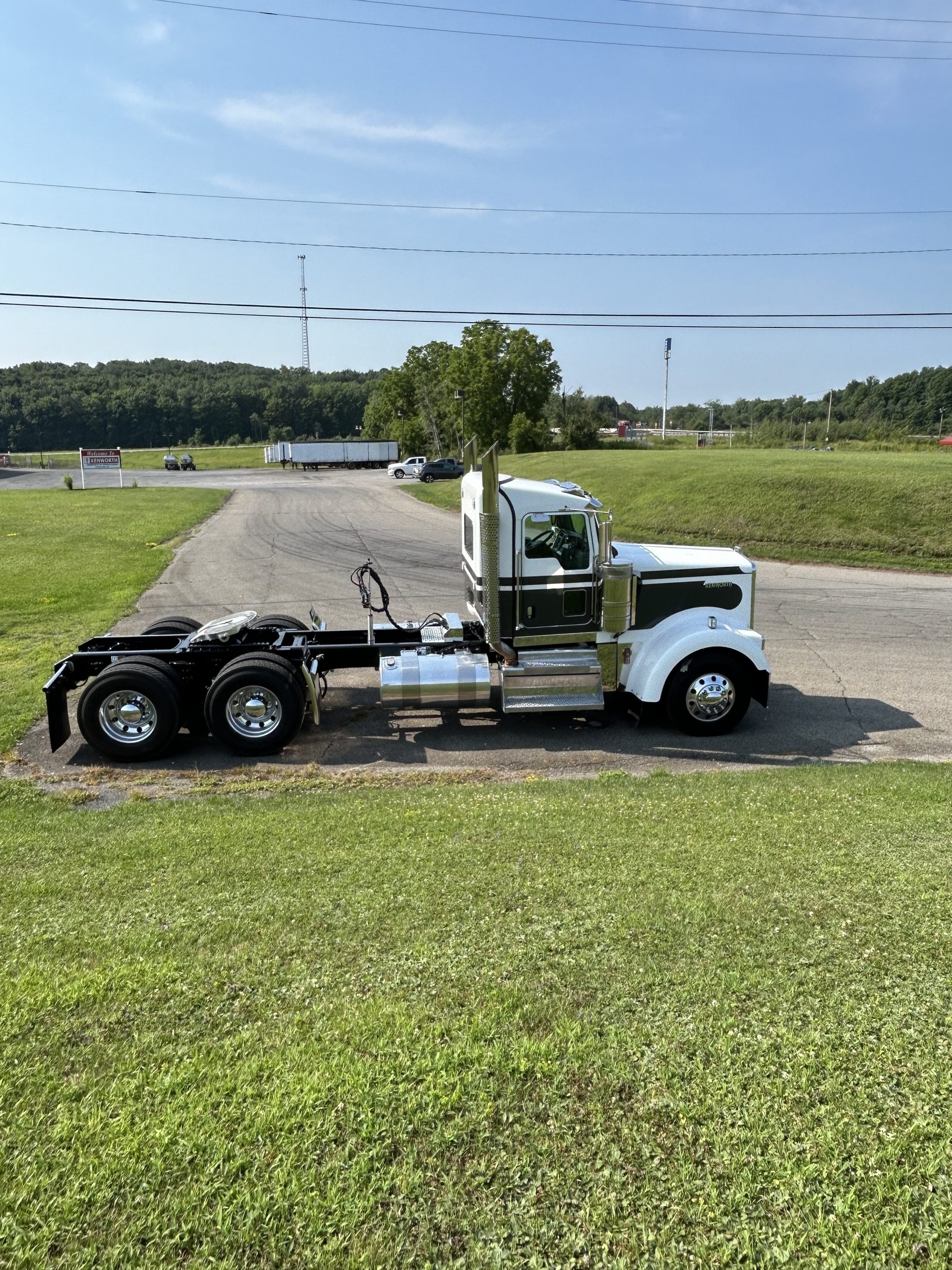 2021 KENWORTH W900L TV447108-07 2021 KENWORTH W900L TV447108-07