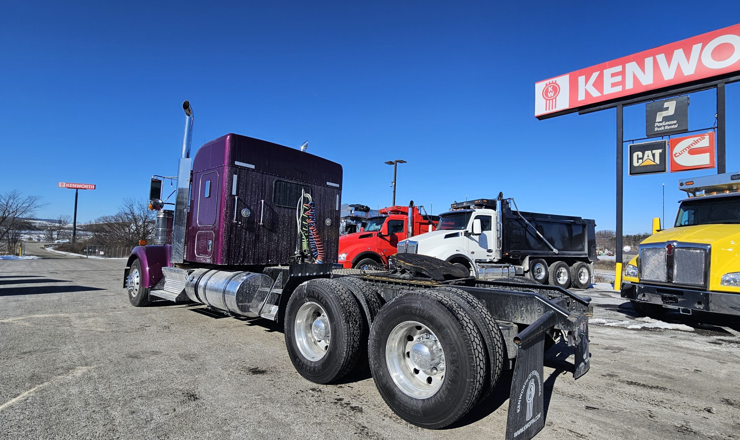 2020 KENWORTH W900L PN390465-06 2020 KENWORTH W900L PN390465-06