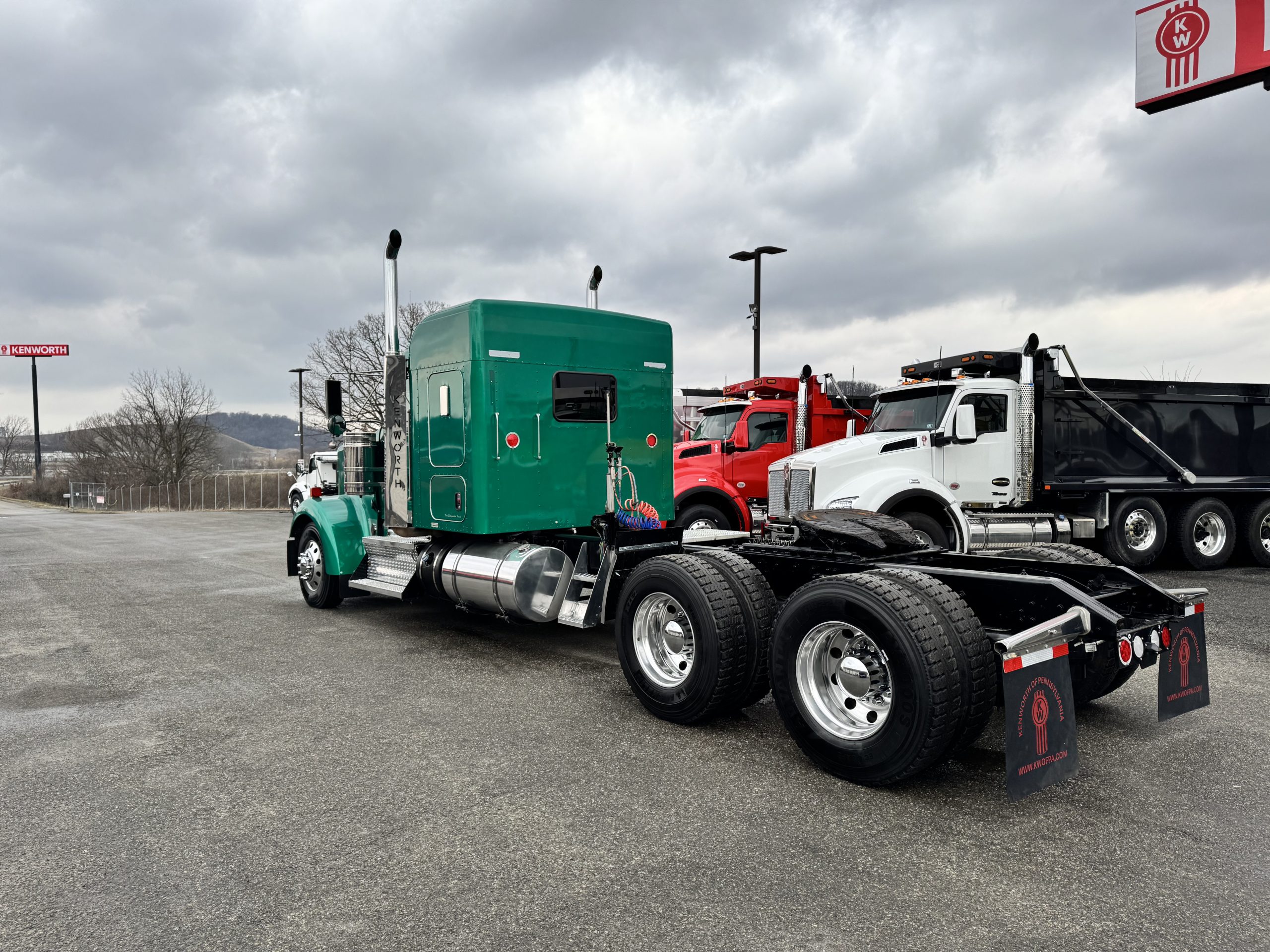 2021 KENWORTH W900L PN434724-06 2021 KENWORTH W900L PN434724-06