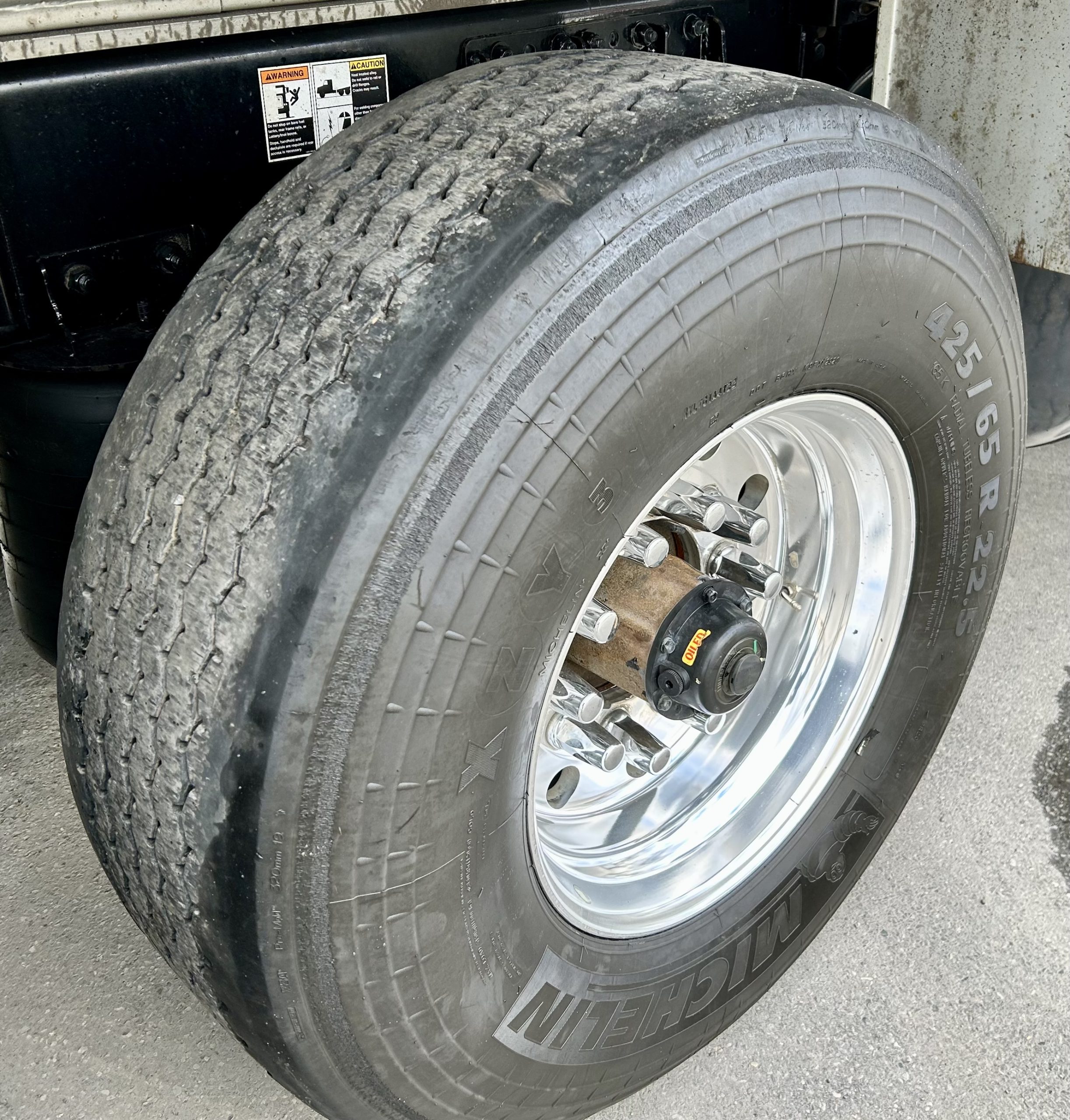 2023 KENWORTH T880 TC173401-23 2023 KENWORTH T880 TC173401-23