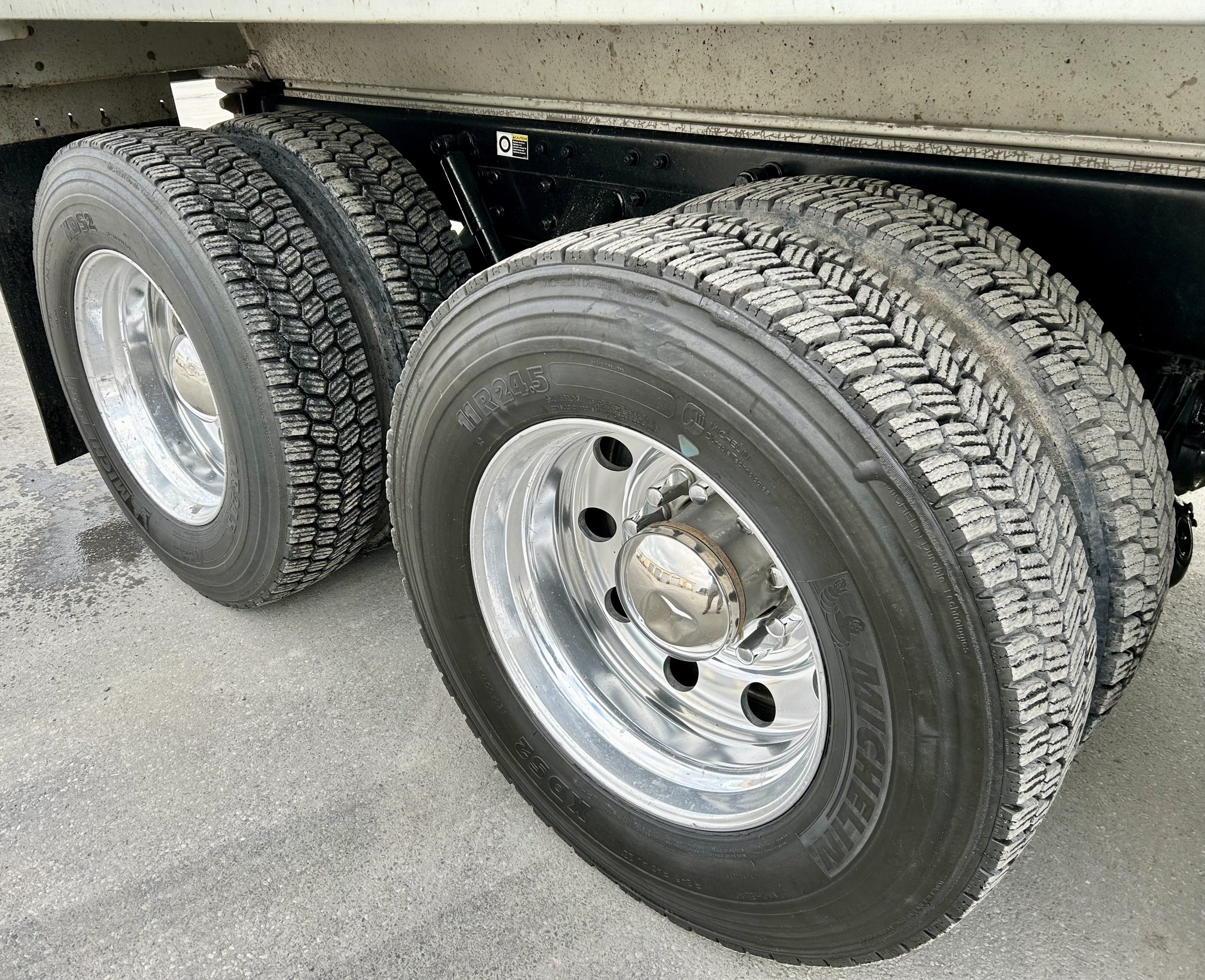 2023 KENWORTH T880 TC173401-24 2023 KENWORTH T880 TC173401-24