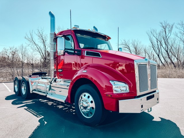 2025 KENWORTH T880 KS181990-01 2025 KENWORTH T880 KS181990-01