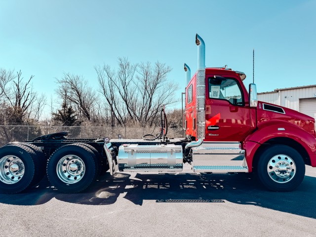 2025 KENWORTH T880 KS181990-08 2025 KENWORTH T880 KS181990-08