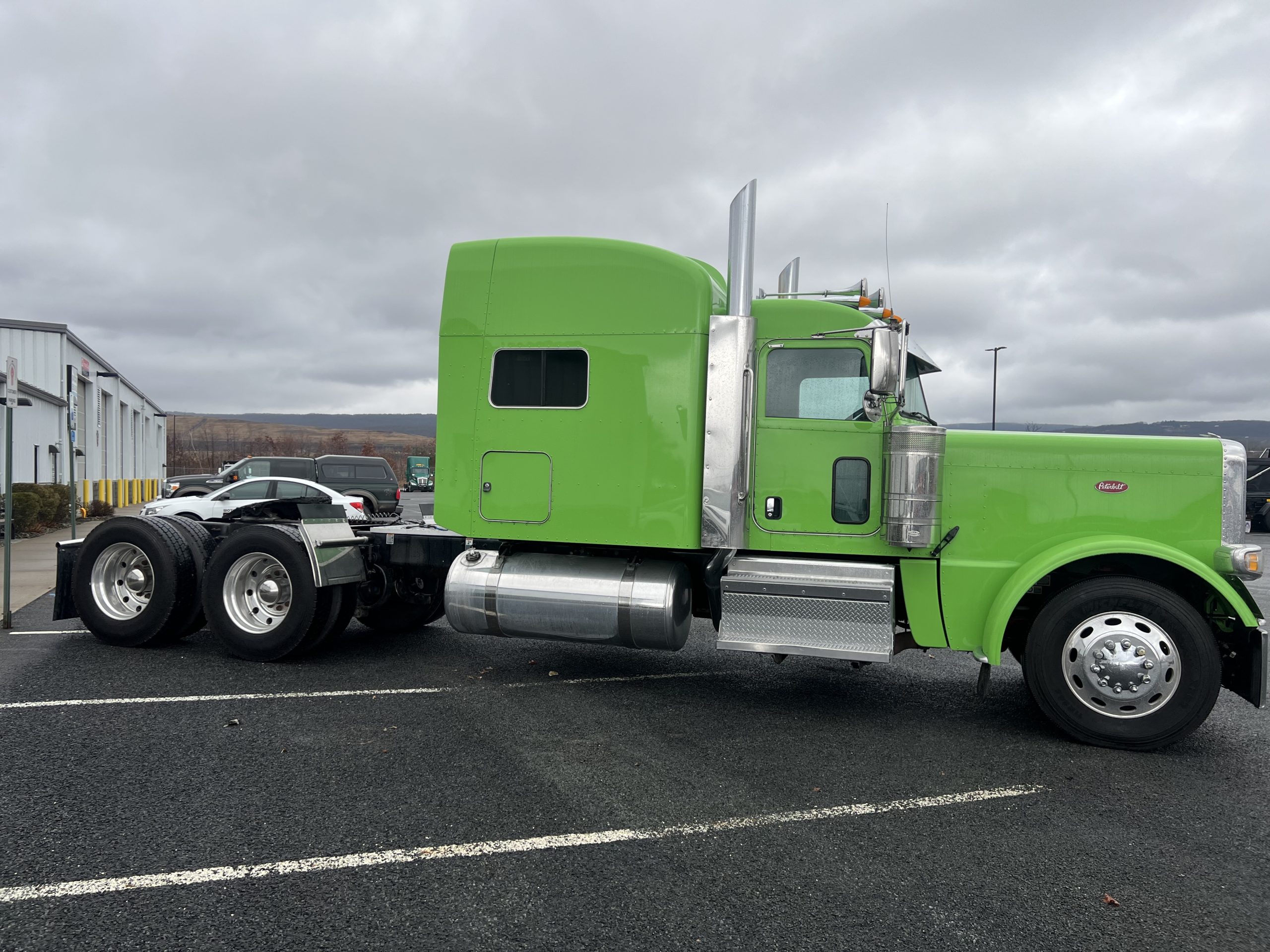 2018 PETERBILT 389 TV491008-05 2018 PETERBILT 389 TV491008-05