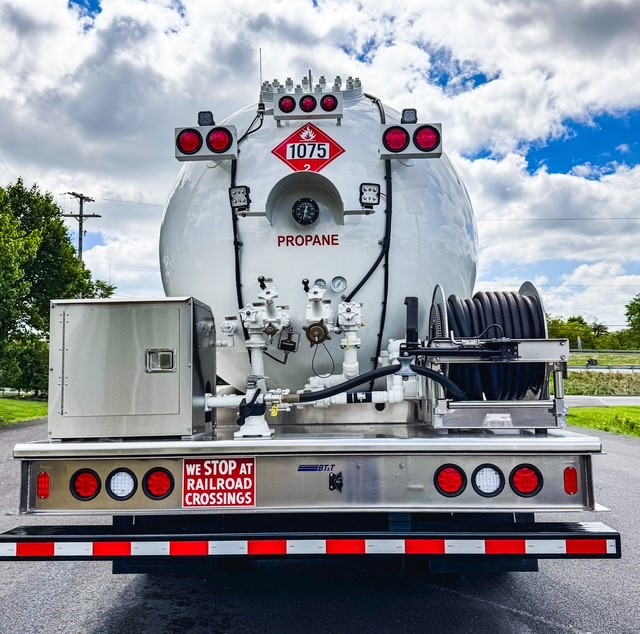 2025 KENWORTH T380 - image 5 of 6