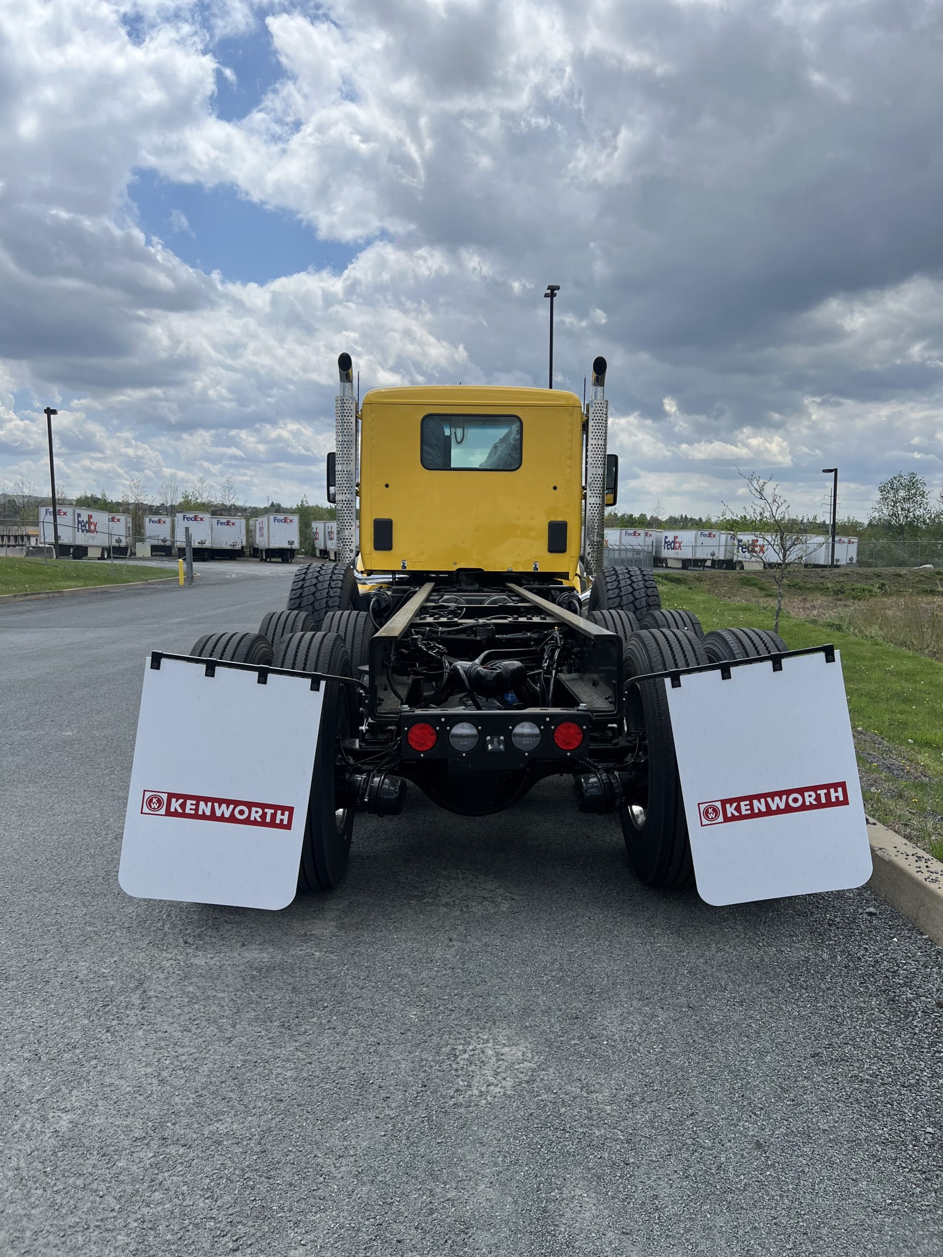 2026 KENWORTH T880 - image 4 of 6