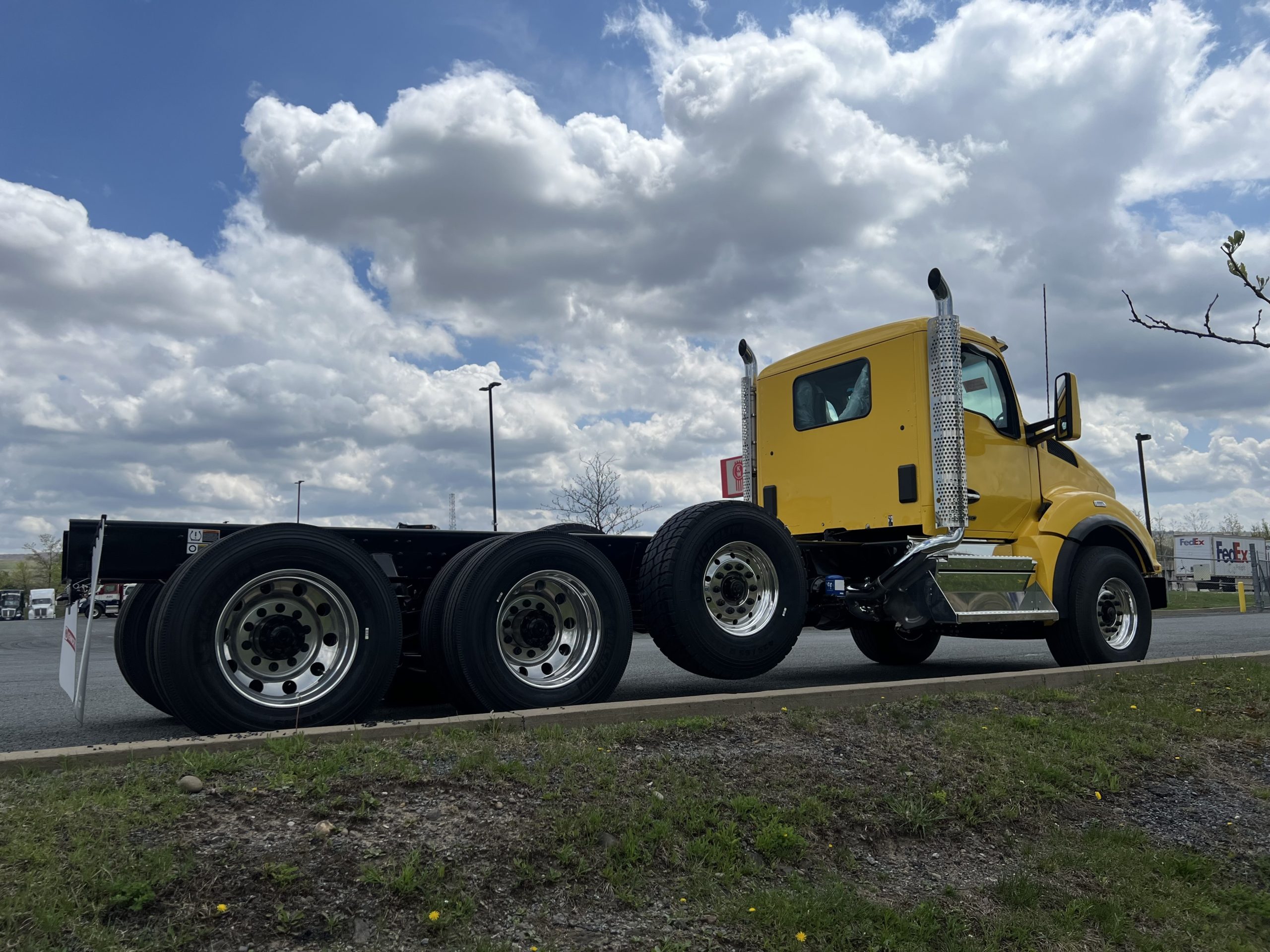 2026 KENWORTH T880 - image 6 of 6