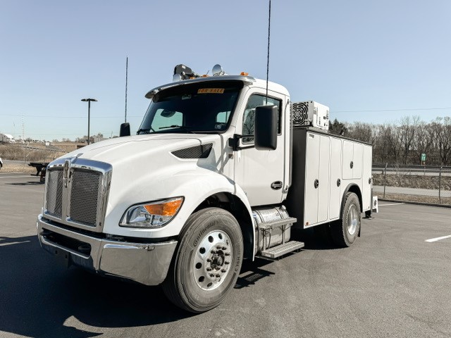2025 KENWORTH T280 - image 1 of 6