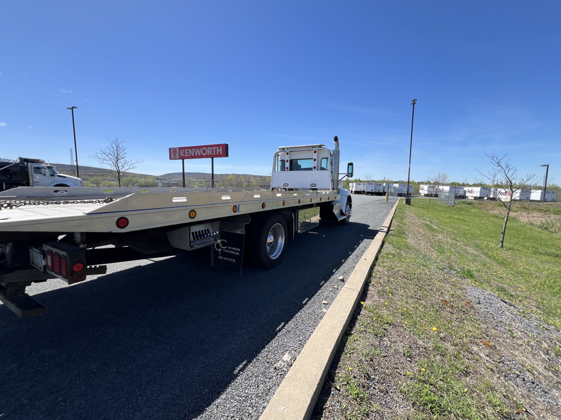 2017 KENWORTH T270 - image 6 of 6