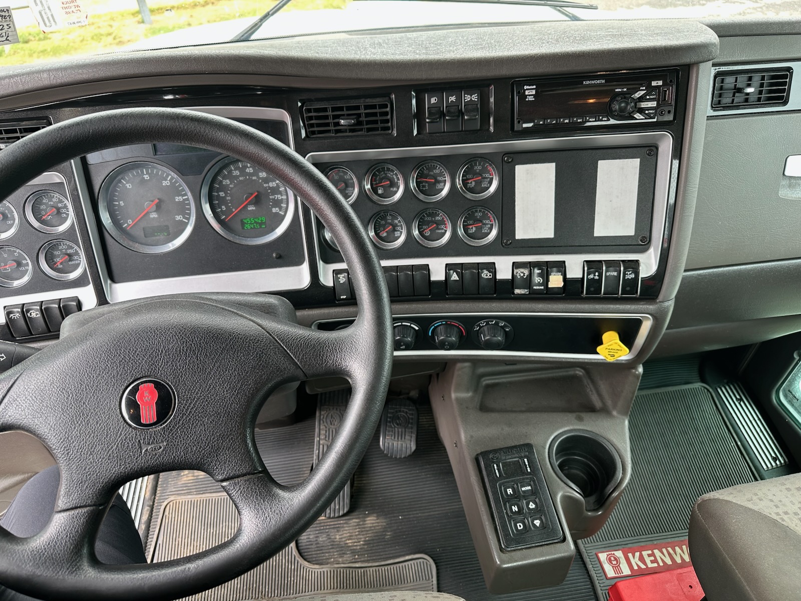 2019 KENWORTH T440 - image 4 of 6