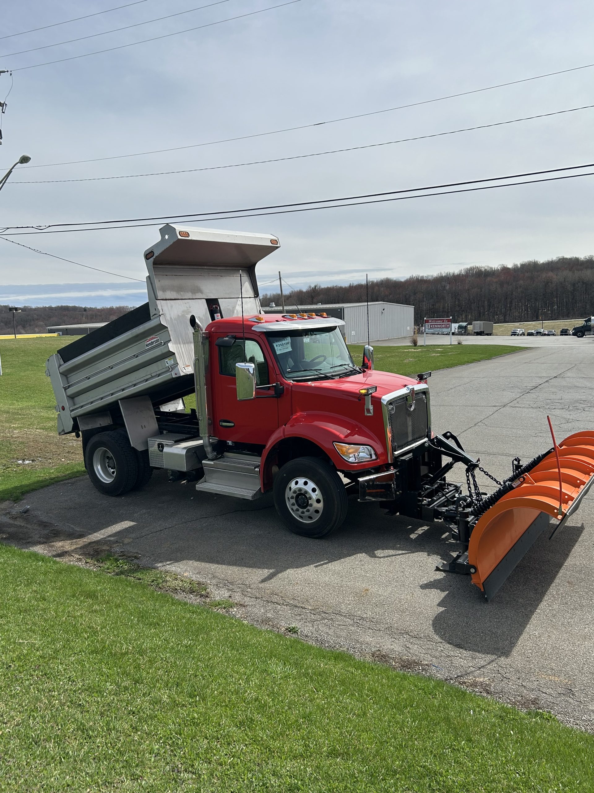 2025 KENWORTH T380 - image 6 of 6