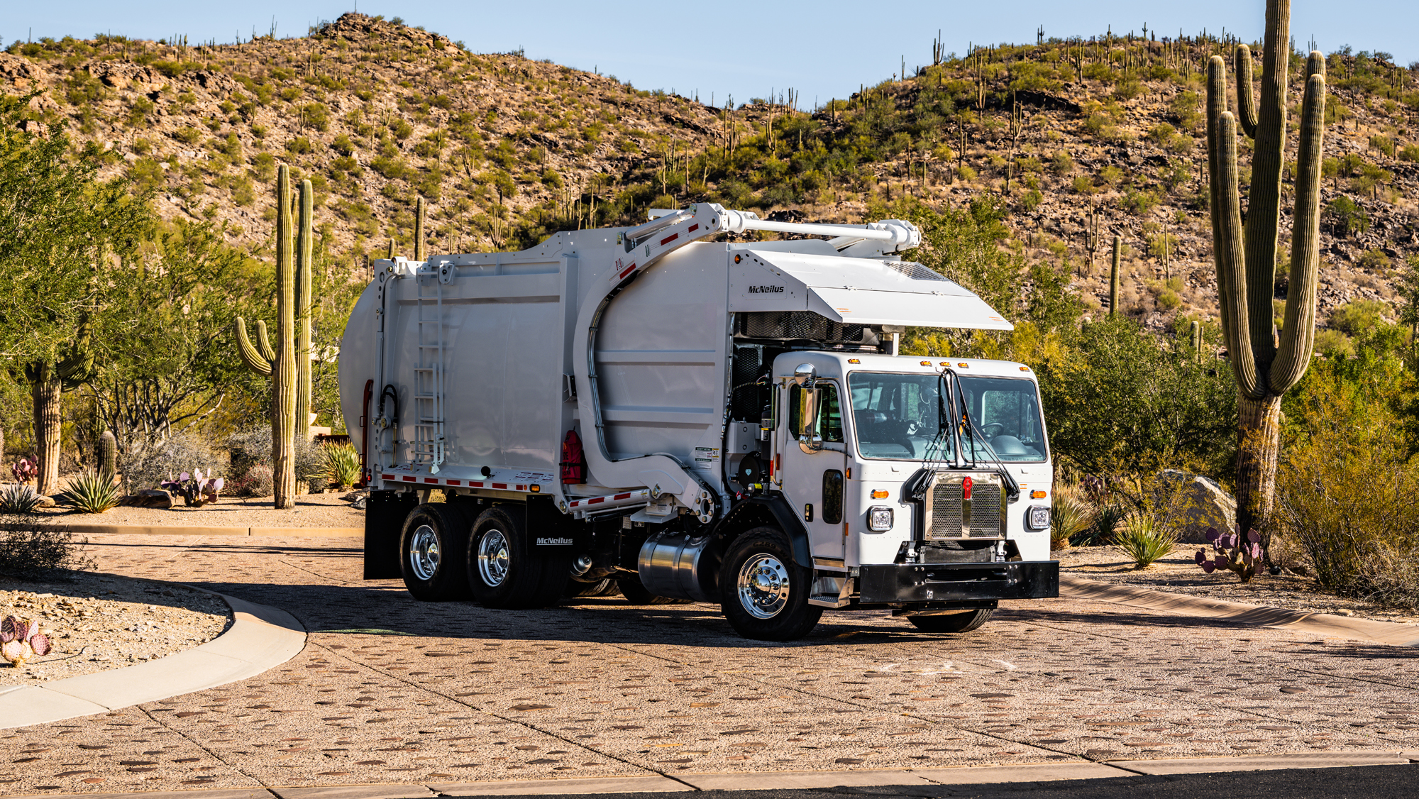 Kenworth L770 - image 3 of 3