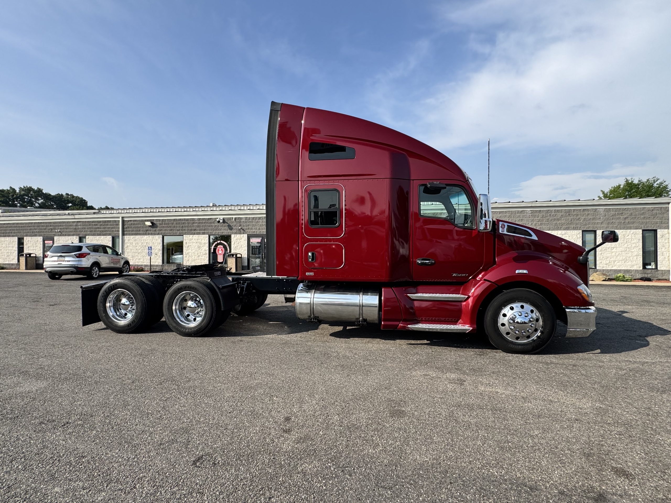 2022 KENWORTH T680 - image 4 of 6