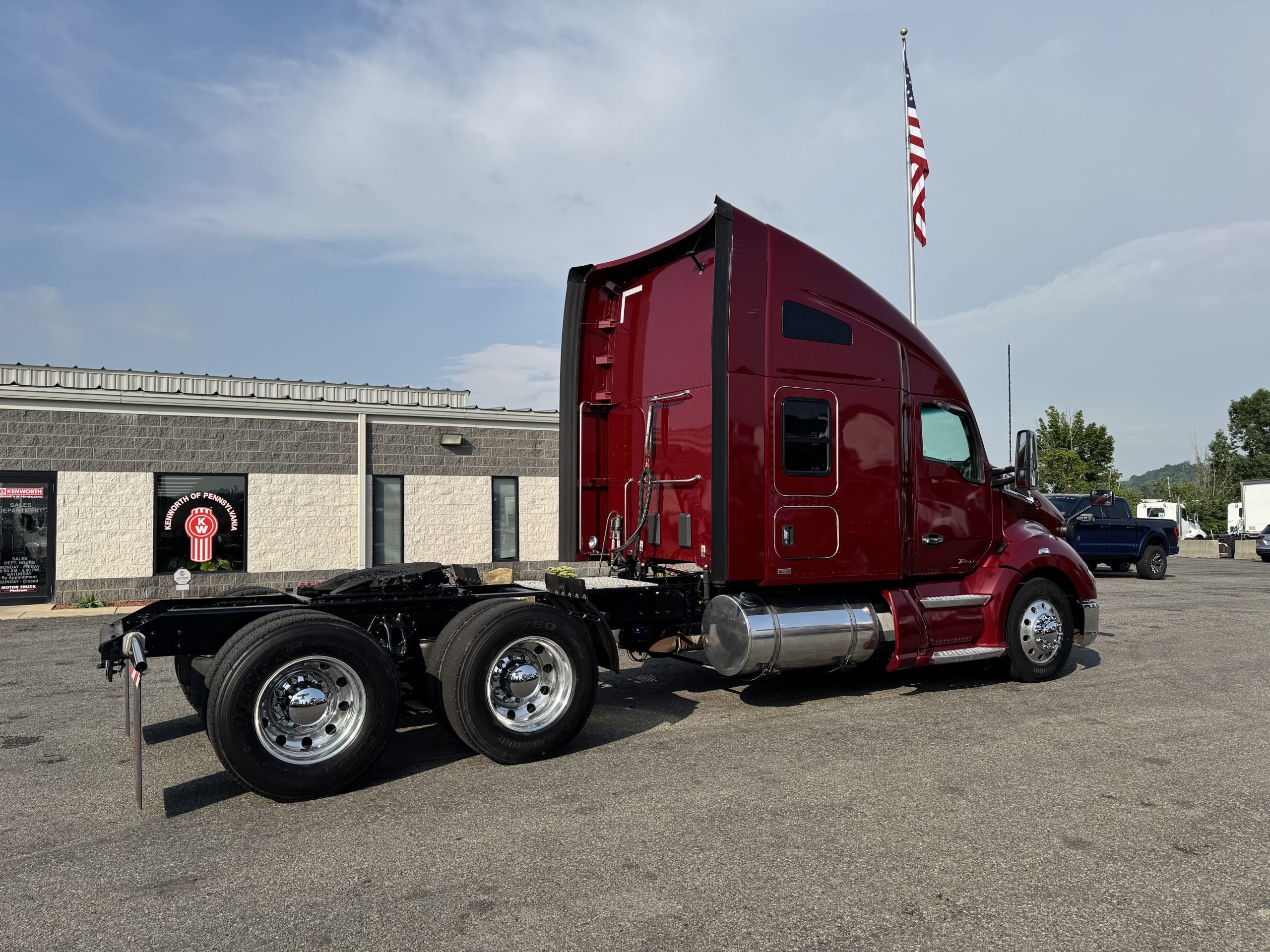 2022 KENWORTH T680 - image 5 of 6