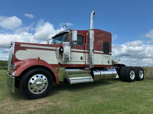 2022 KENWORTH W900L TV491984-01