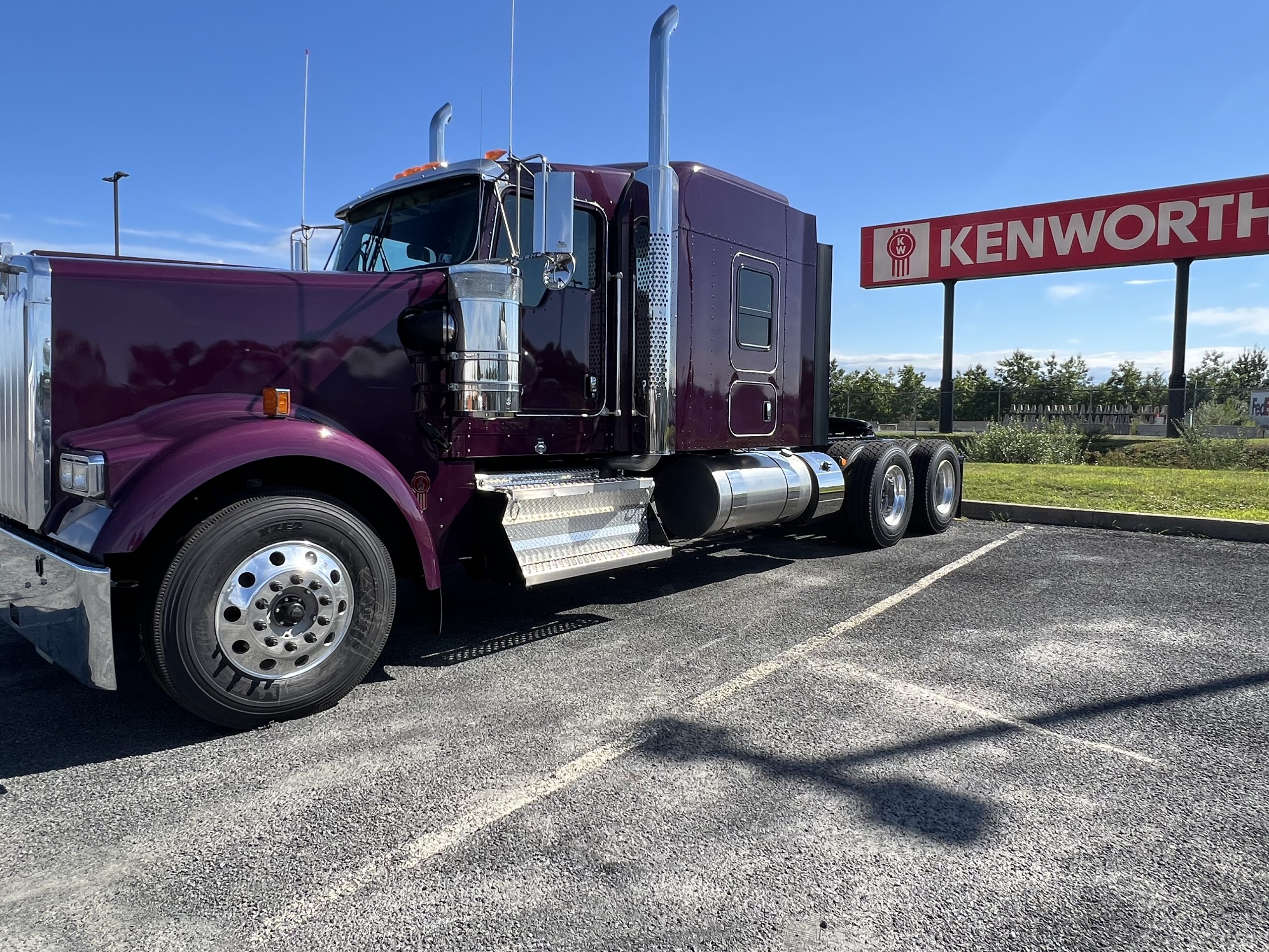2026 KENWORTH W900 - image 5 of 6