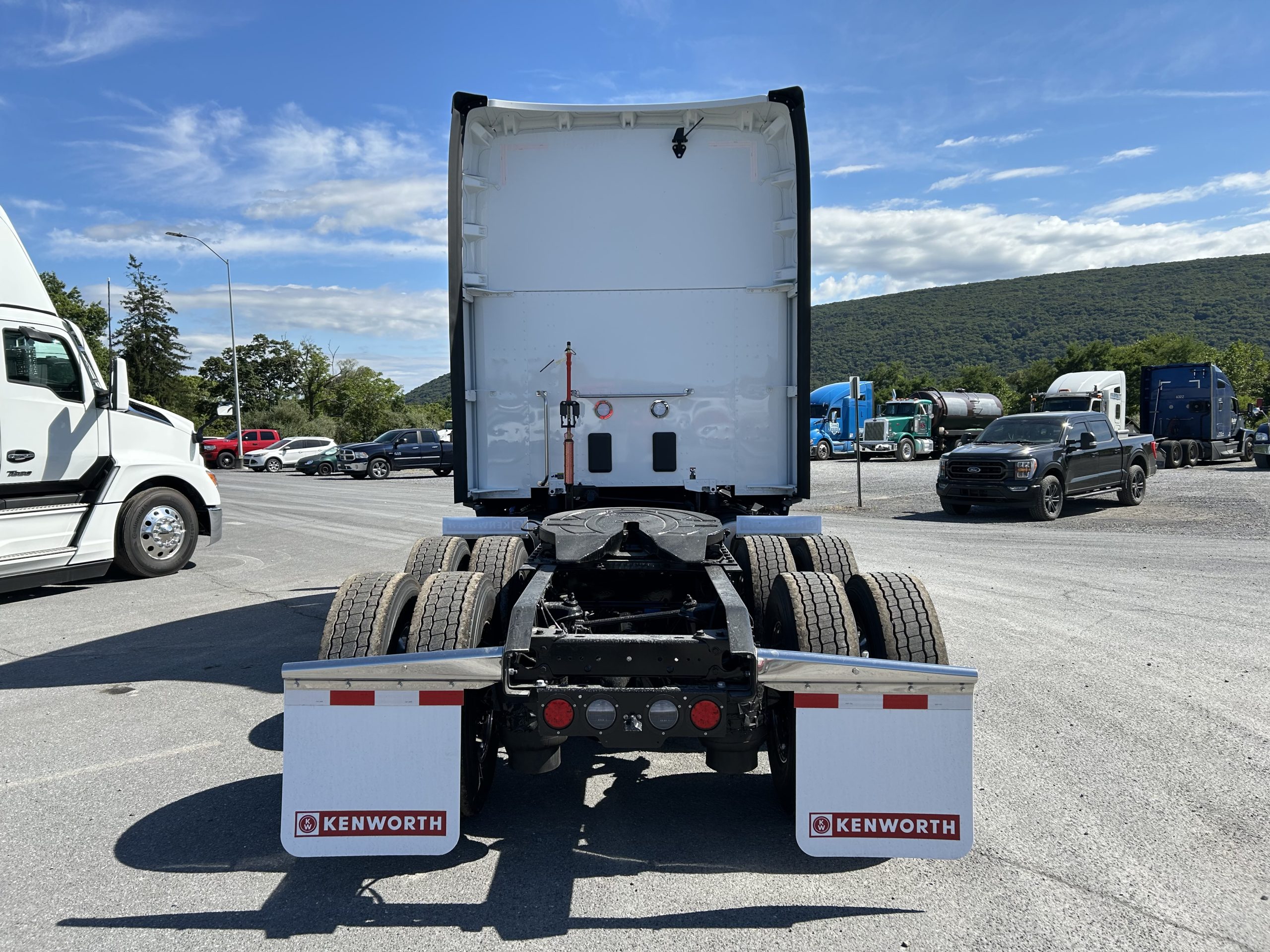 2026 KENWORTH T680 - image 6 of 6
