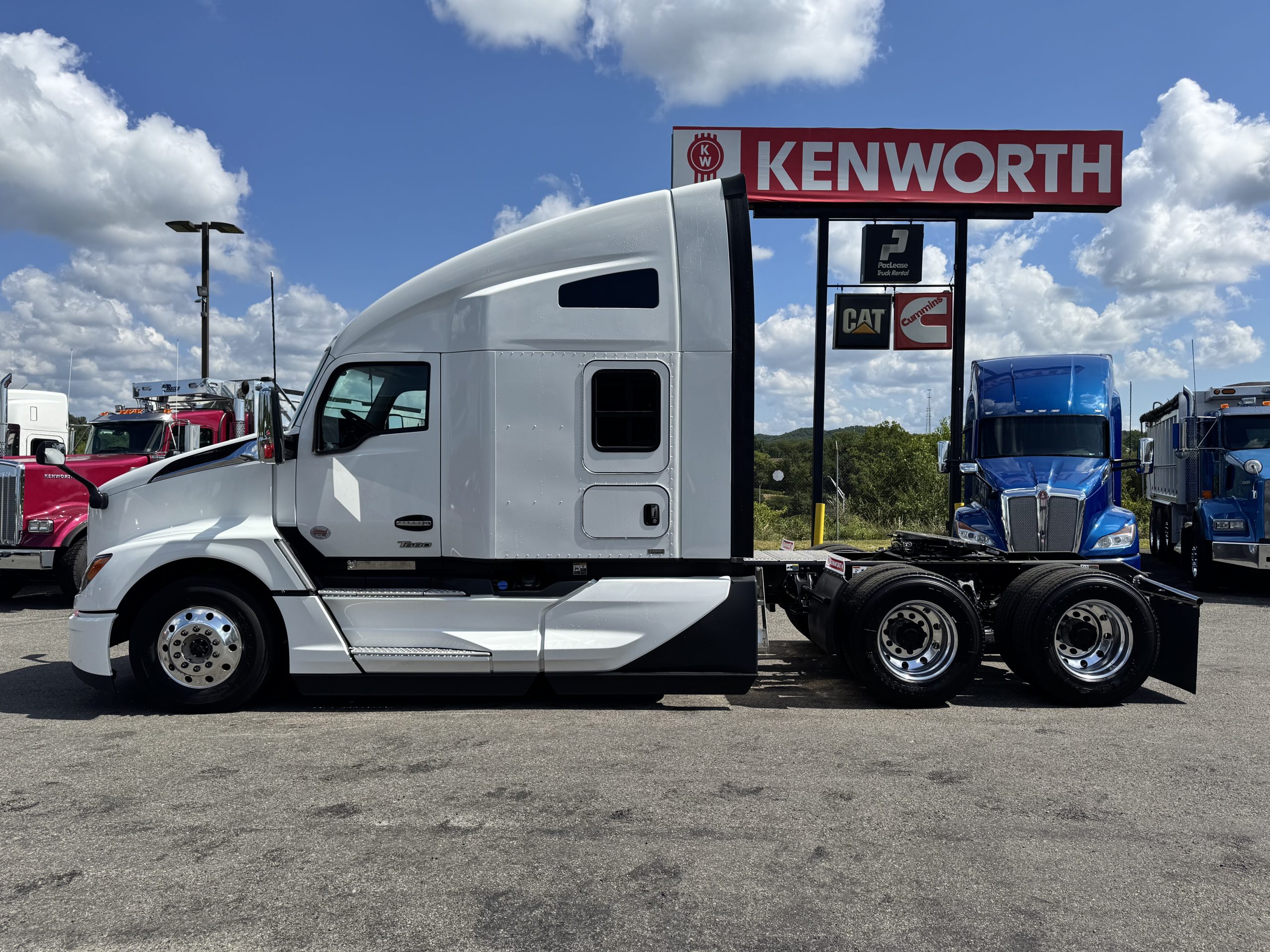 2026 KENWORTH T680 - image 6 of 6