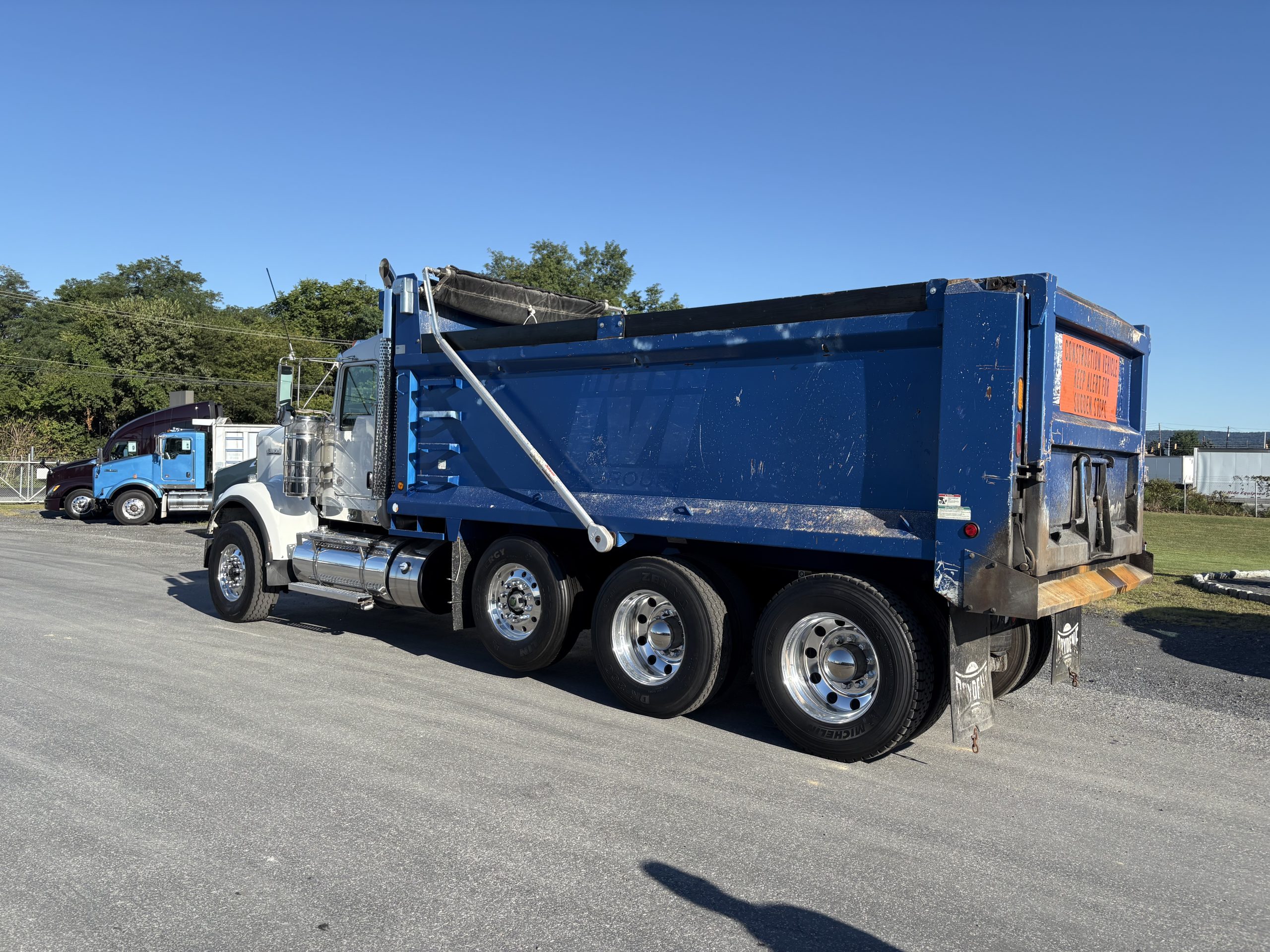 2019 KENWORTH W900B - image 3 of 6