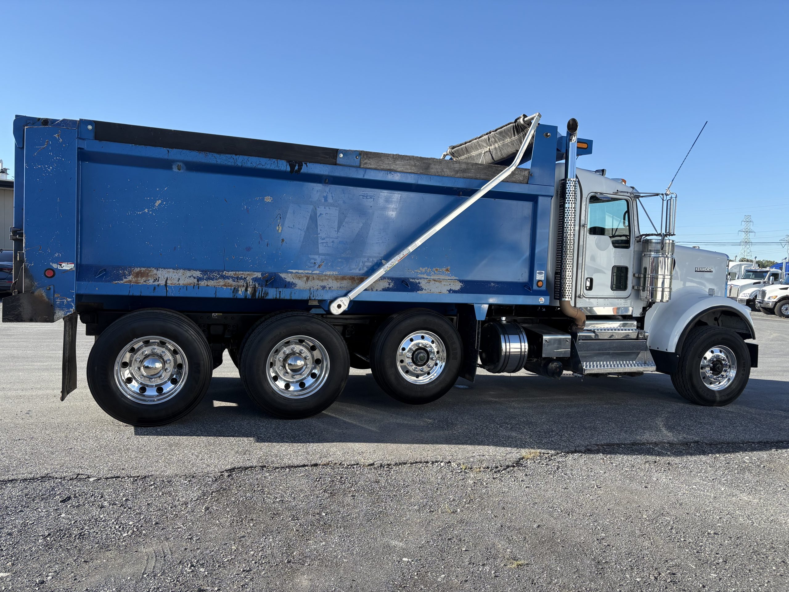 2019 KENWORTH W900B - image 5 of 6
