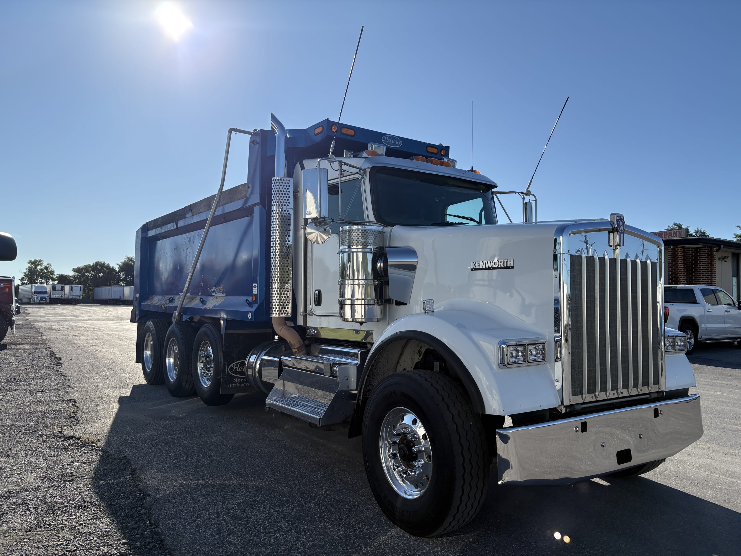 2019 KENWORTH W900B - image 6 of 6