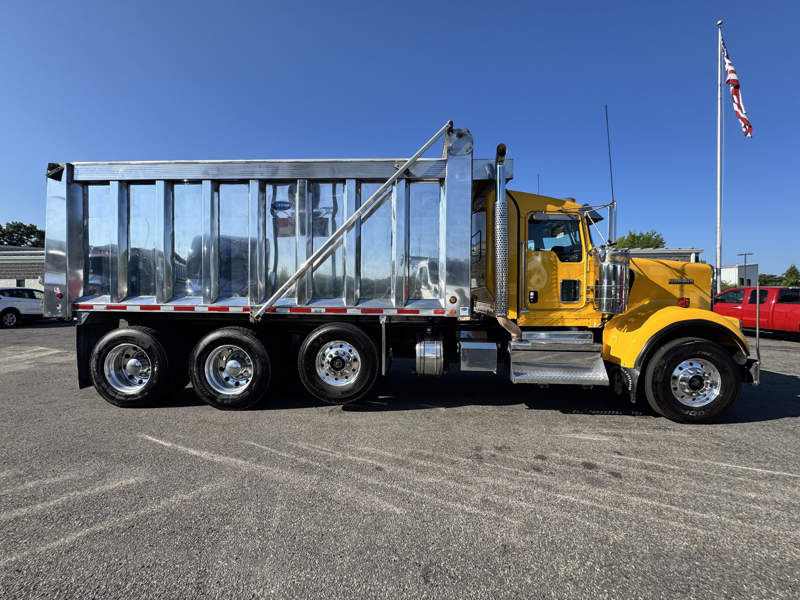 2021 KENWORTH W900B - image 4 of 6