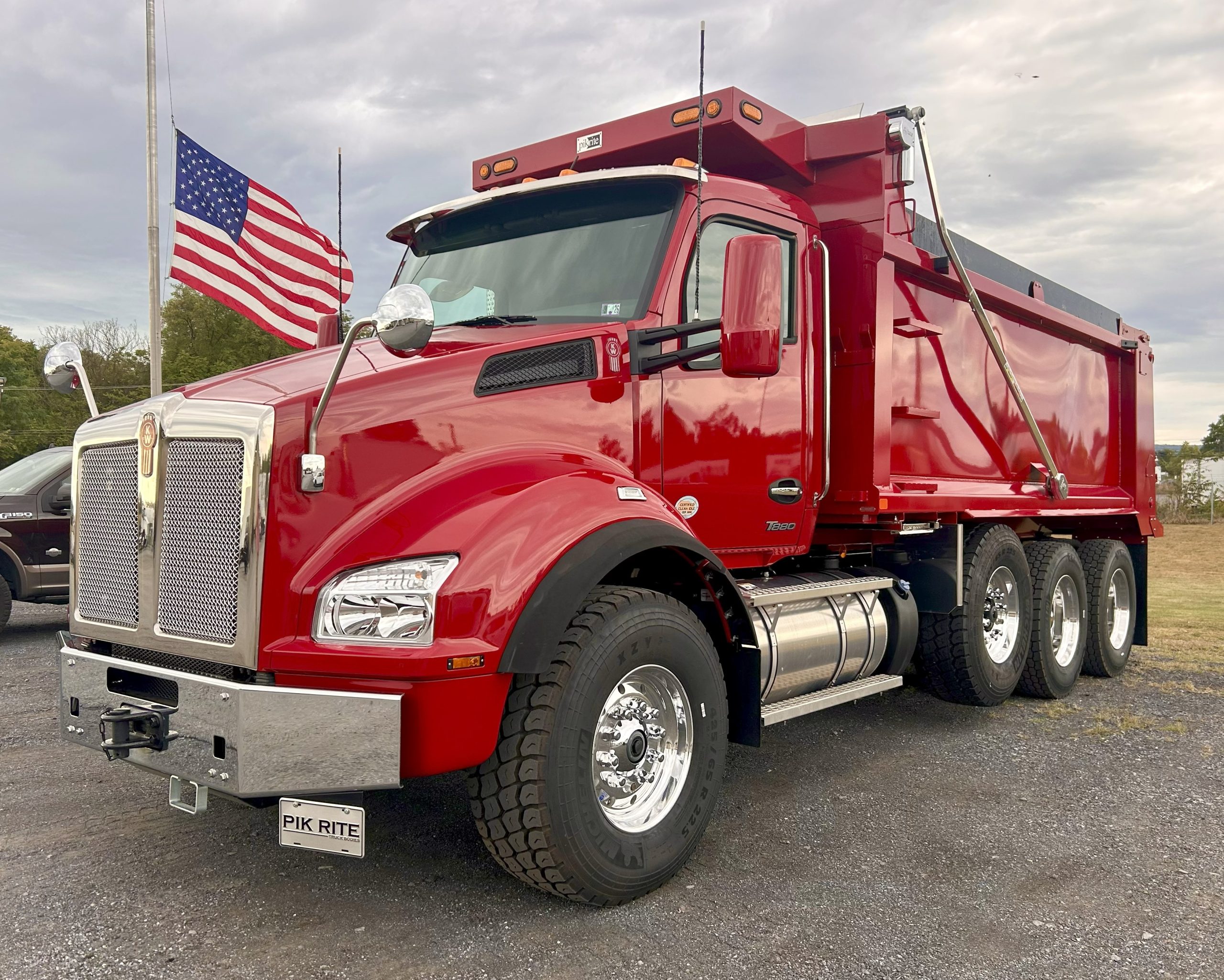 2025 KENWORTH T880 - image 1 of 6