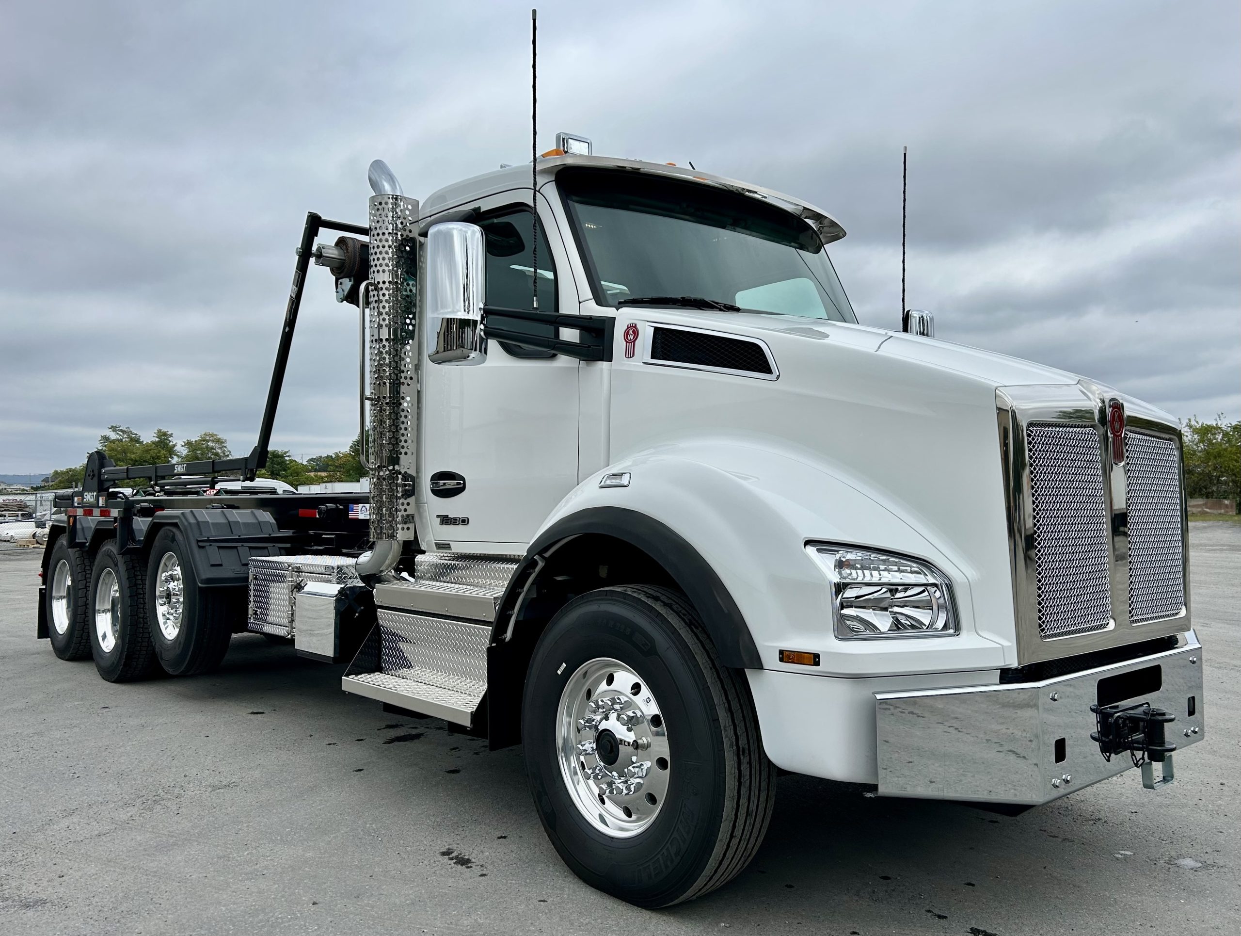 2026 KENWORTH T880 - image 4 of 6
