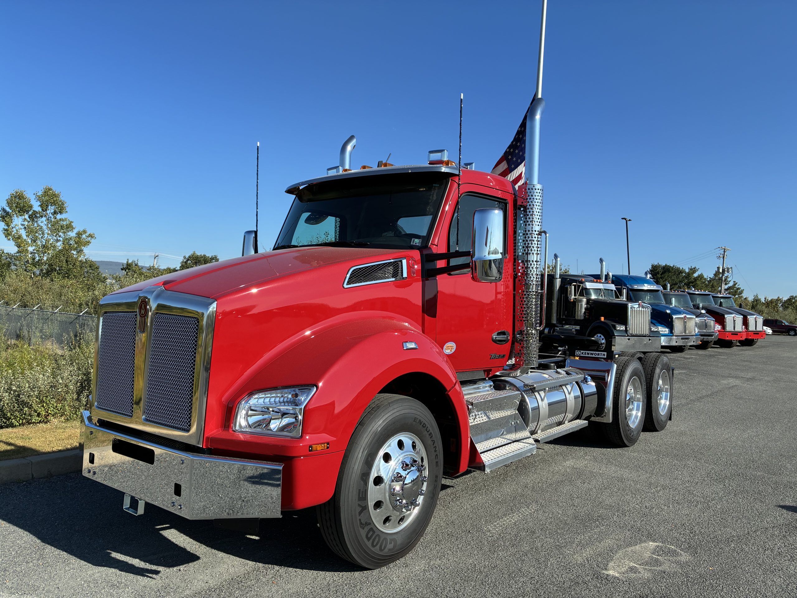 2026 KENWORTH T880 - image 1 of 6