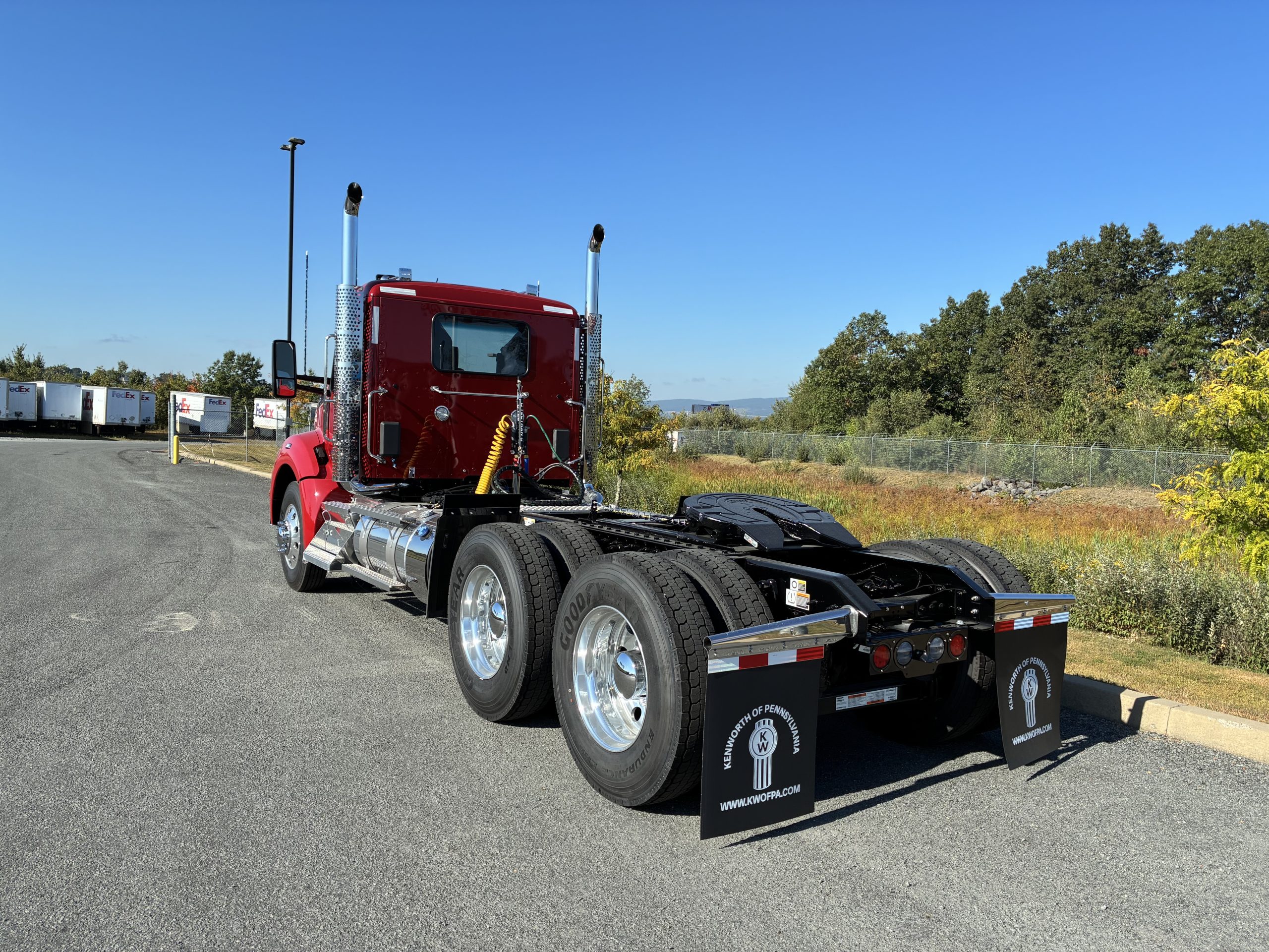 2026 KENWORTH T880 - image 3 of 6