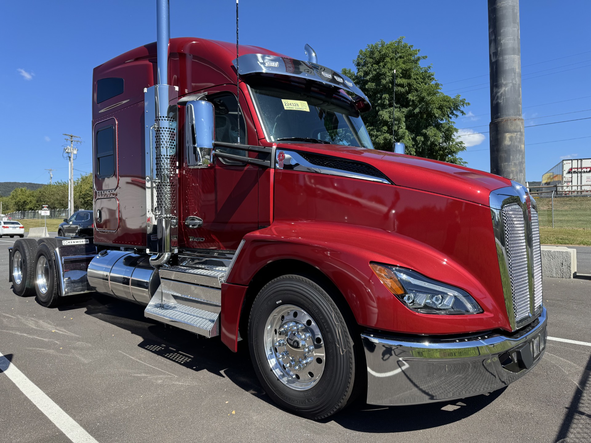 2026 KENWORTH T680 - image 2 of 6