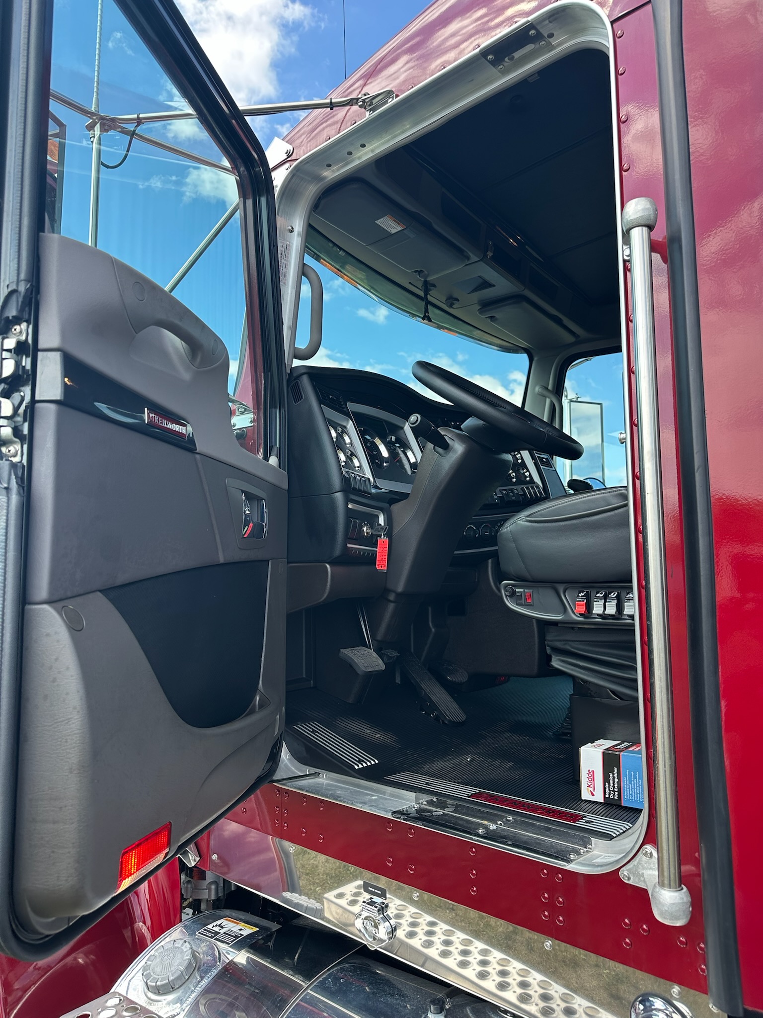 2025 KENWORTH W900 KV181899-15 2025 KENWORTH W900 KV181899-15