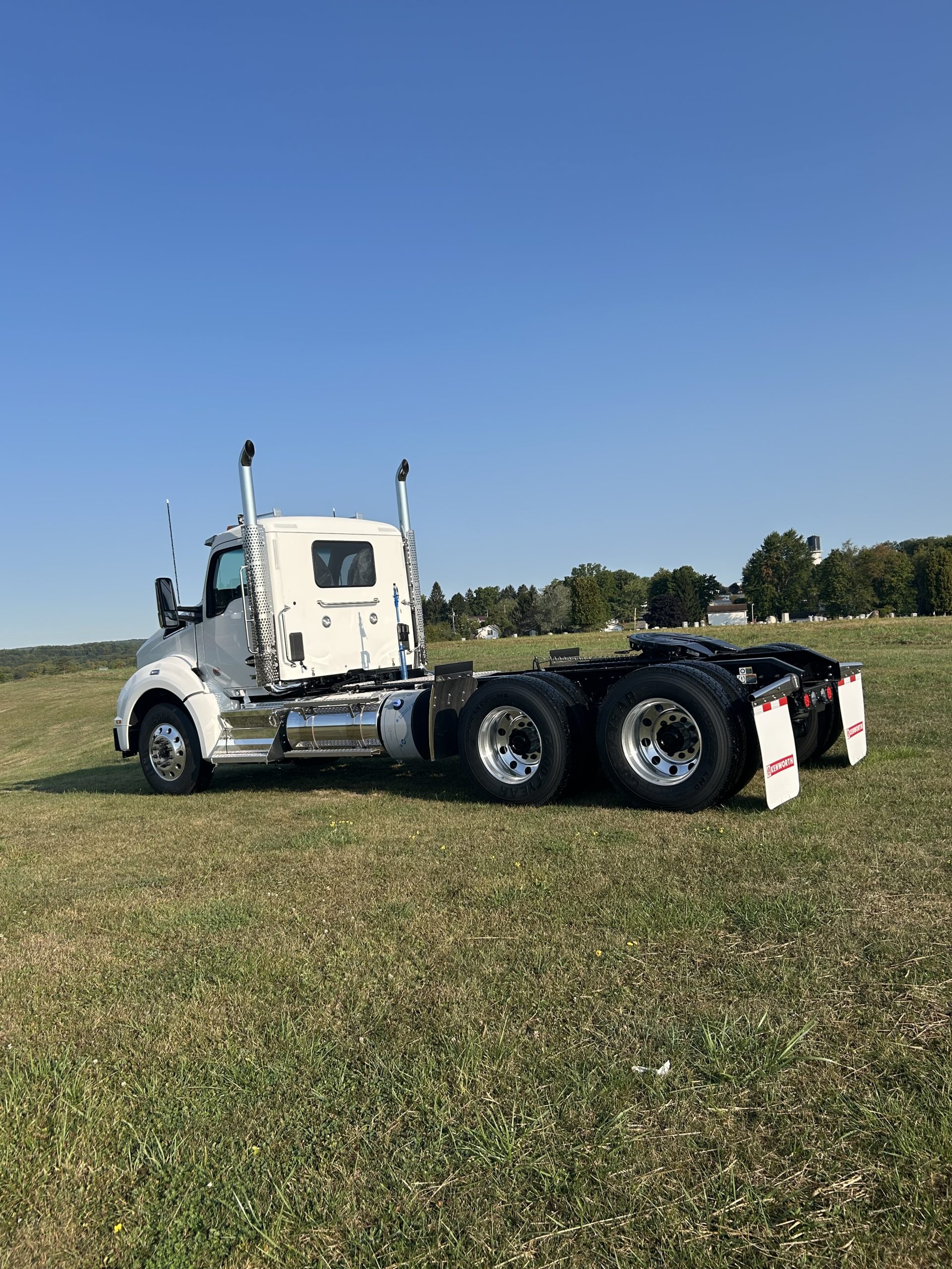 2026 KENWORTH T880 - image 2 of 6