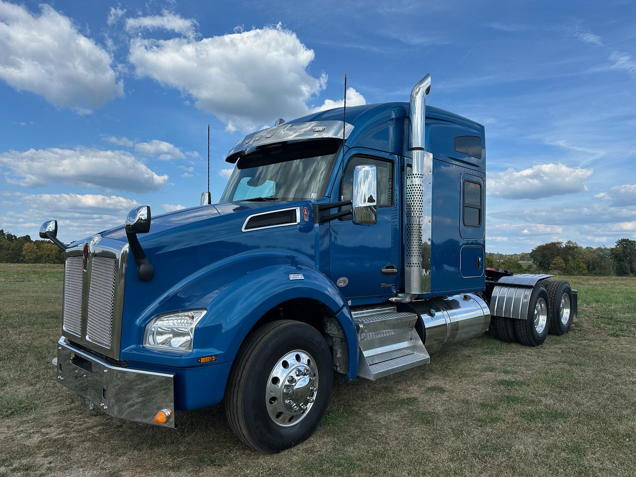 2022 KENWORTH T880 - image 1 of 6