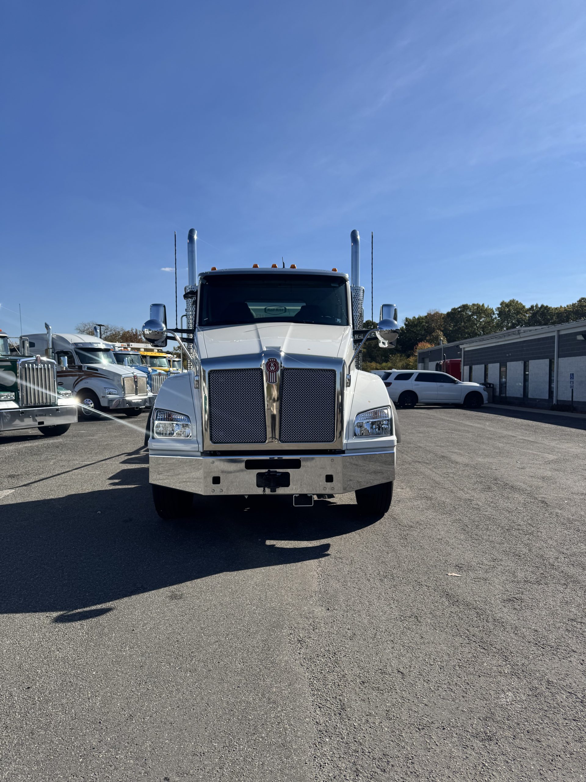 2025 KENWORTH T880 2025 KENWORTH T880 - image 2 of 6