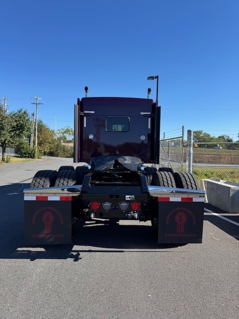 2026 KENWORTH W900L - image 3 of 6