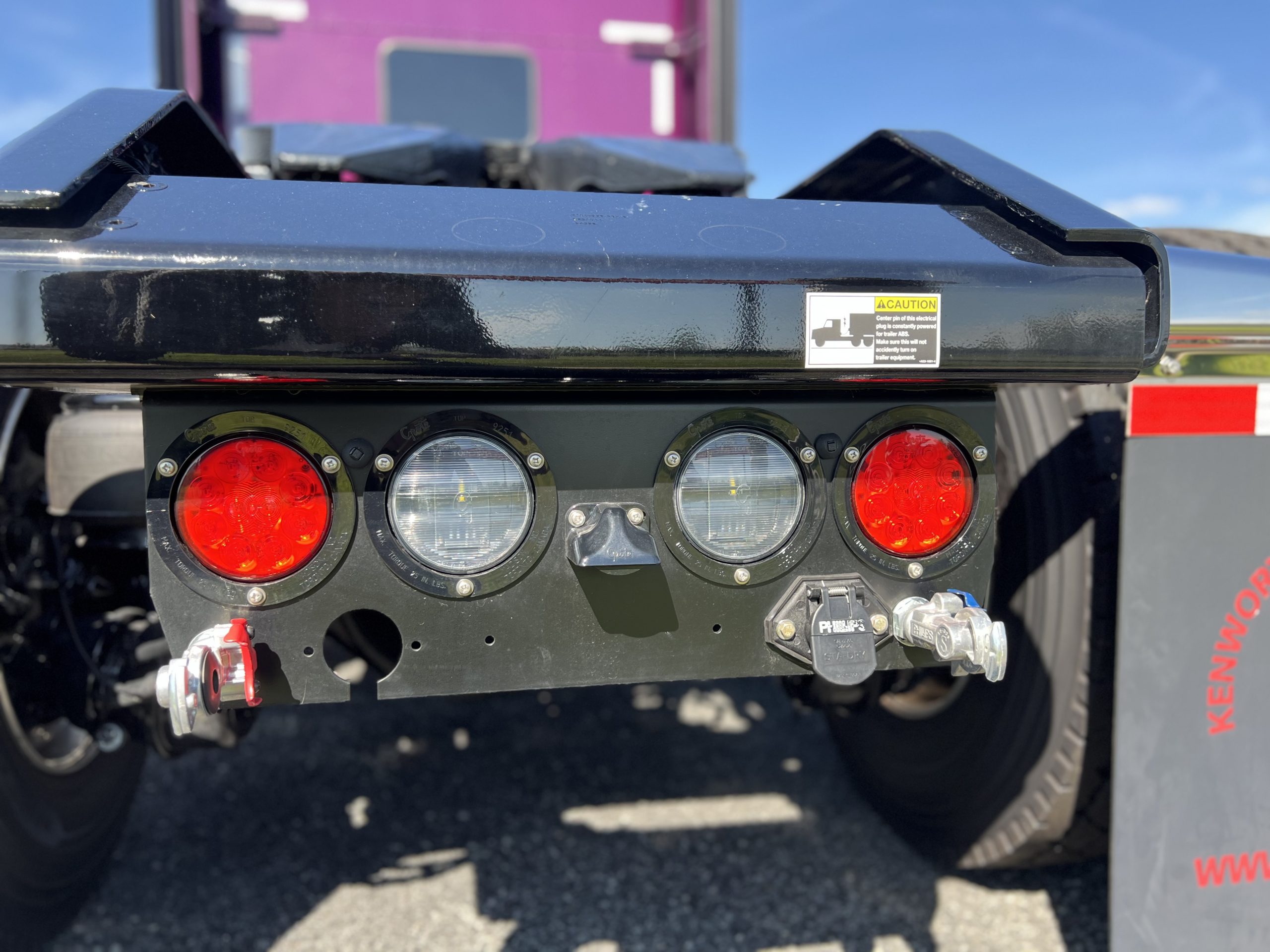 2026 KENWORTH W900L KD218572-10 2026 KENWORTH W900L KD218572-10