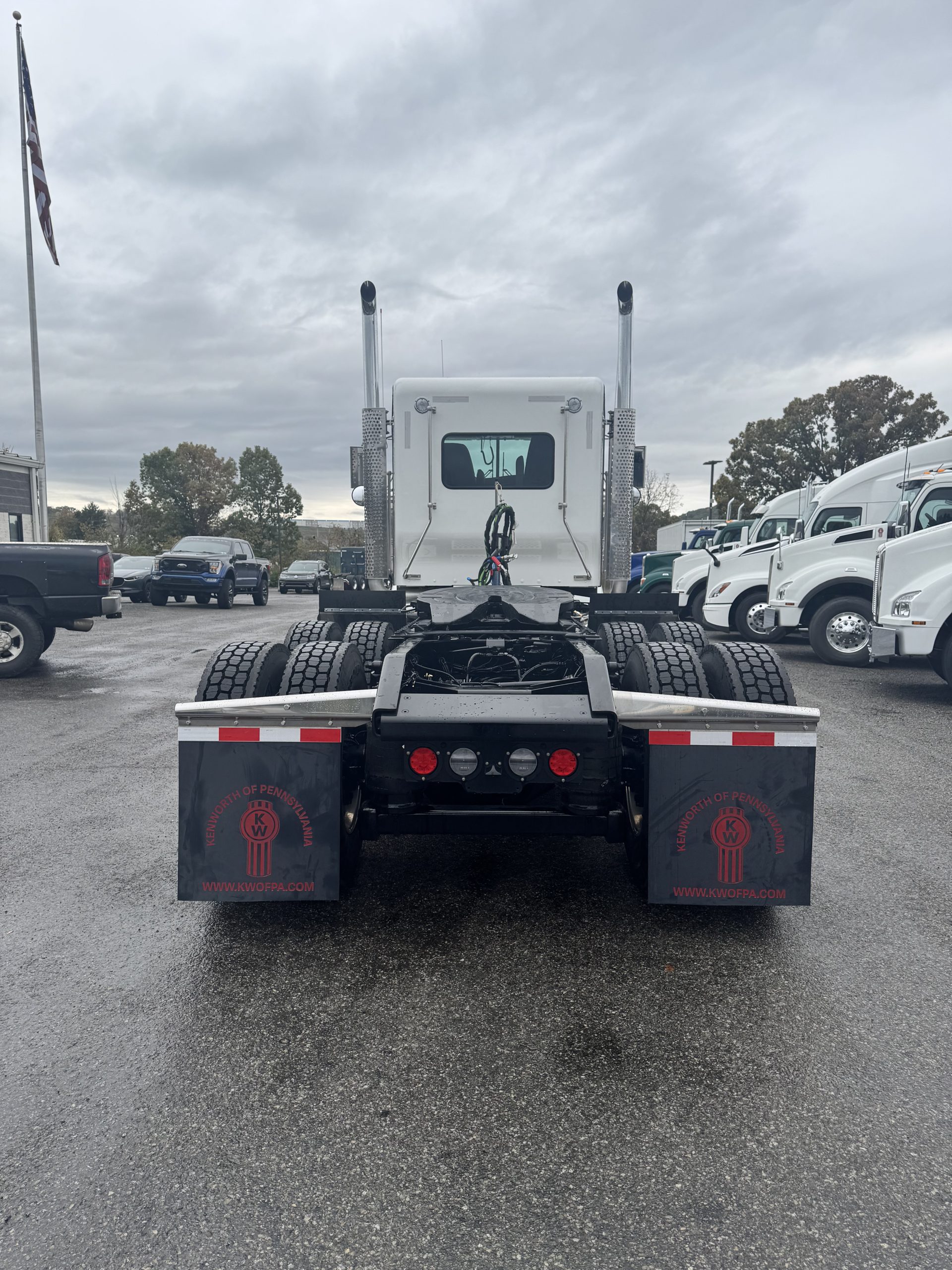 2026 KENWORTH W900 - image 6 of 6