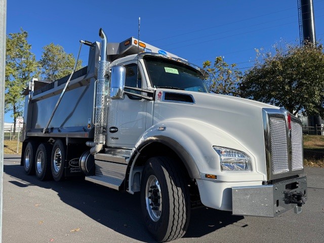 2026 KENWORTH T880 - image 1 of 6