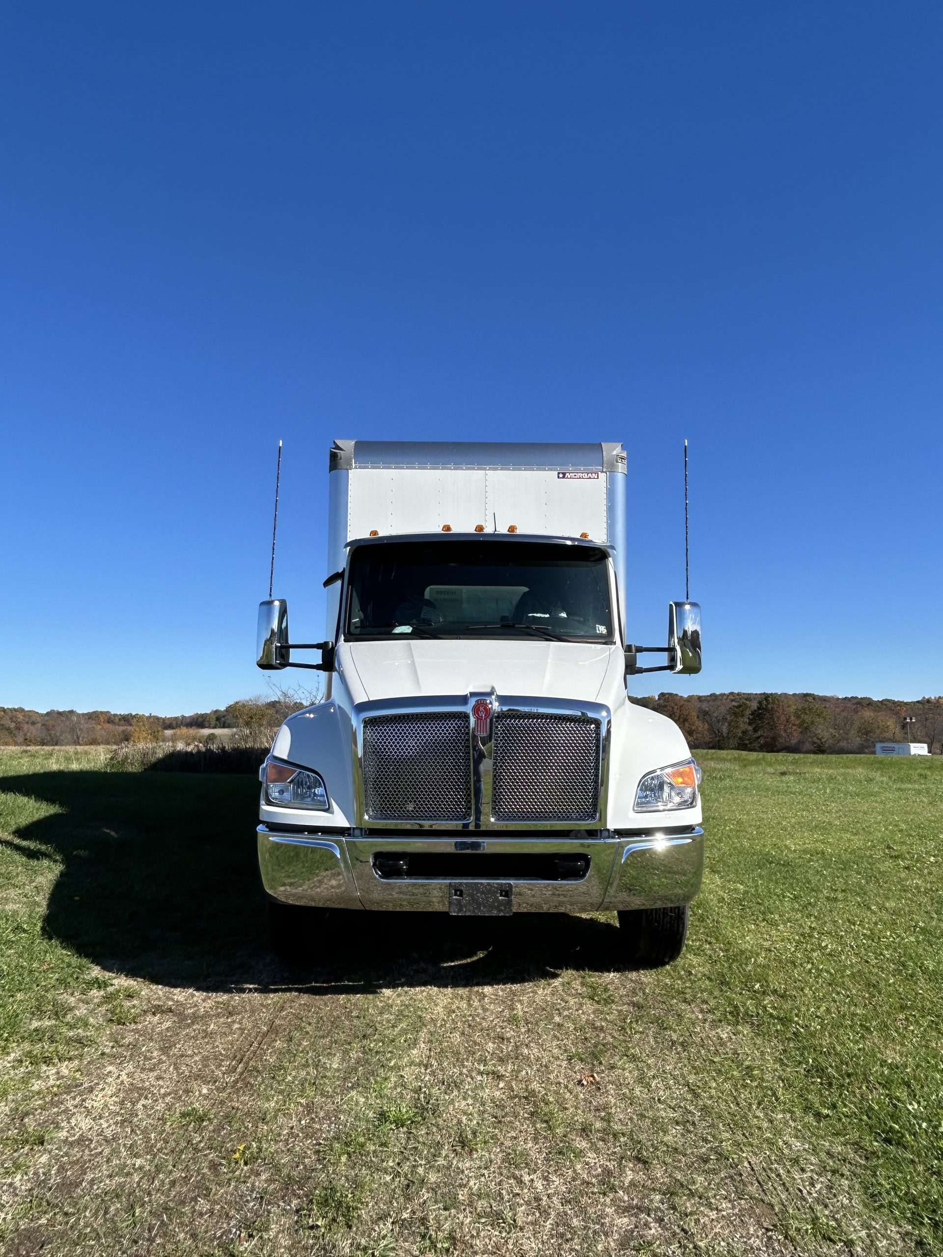 2025 KENWORTH T280 - image 2 of 6