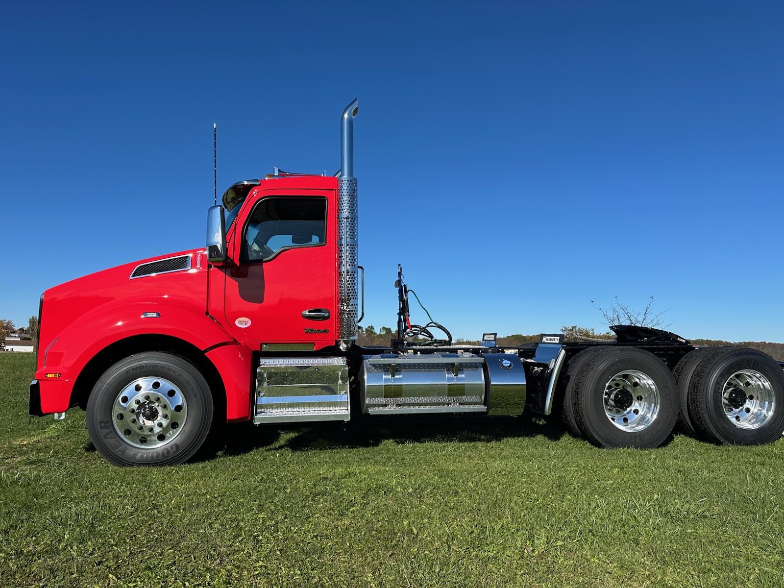 2026 KENWORTH T880 - image 4 of 6