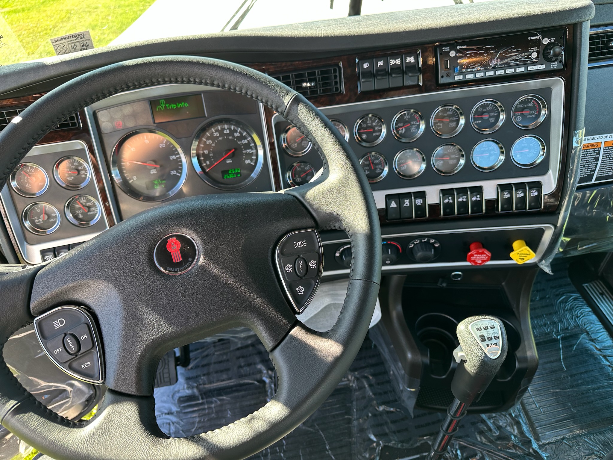 2026 KENWORTH W900 - image 6 of 6