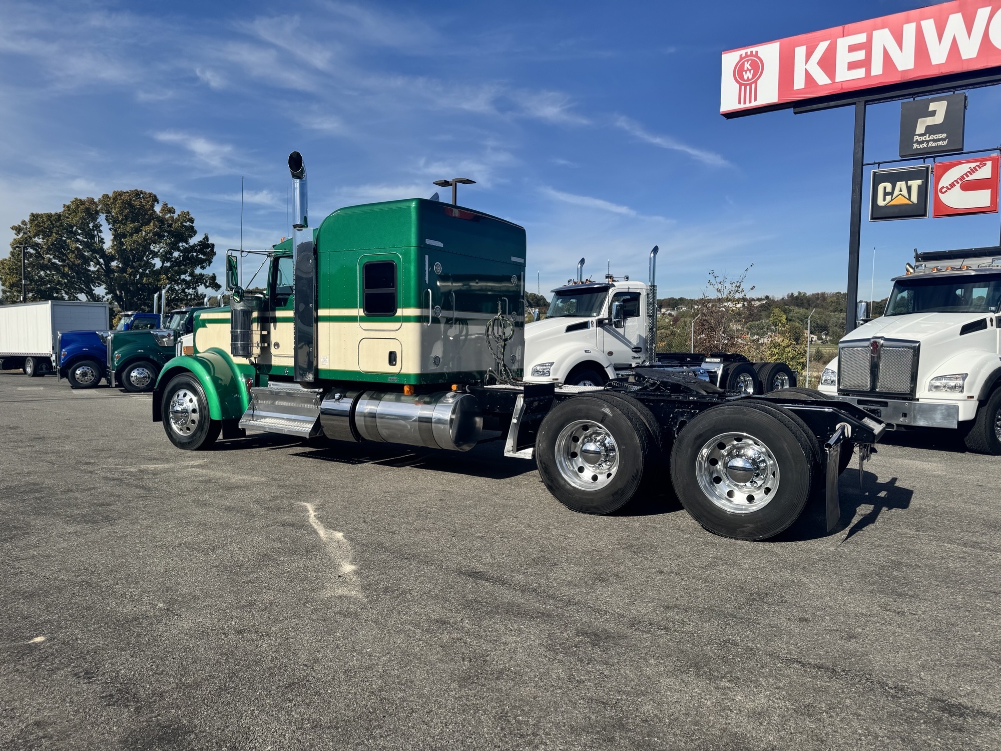 2022 KENWORTH W900L TV491983-08 2022 KENWORTH W900L TV491983-08