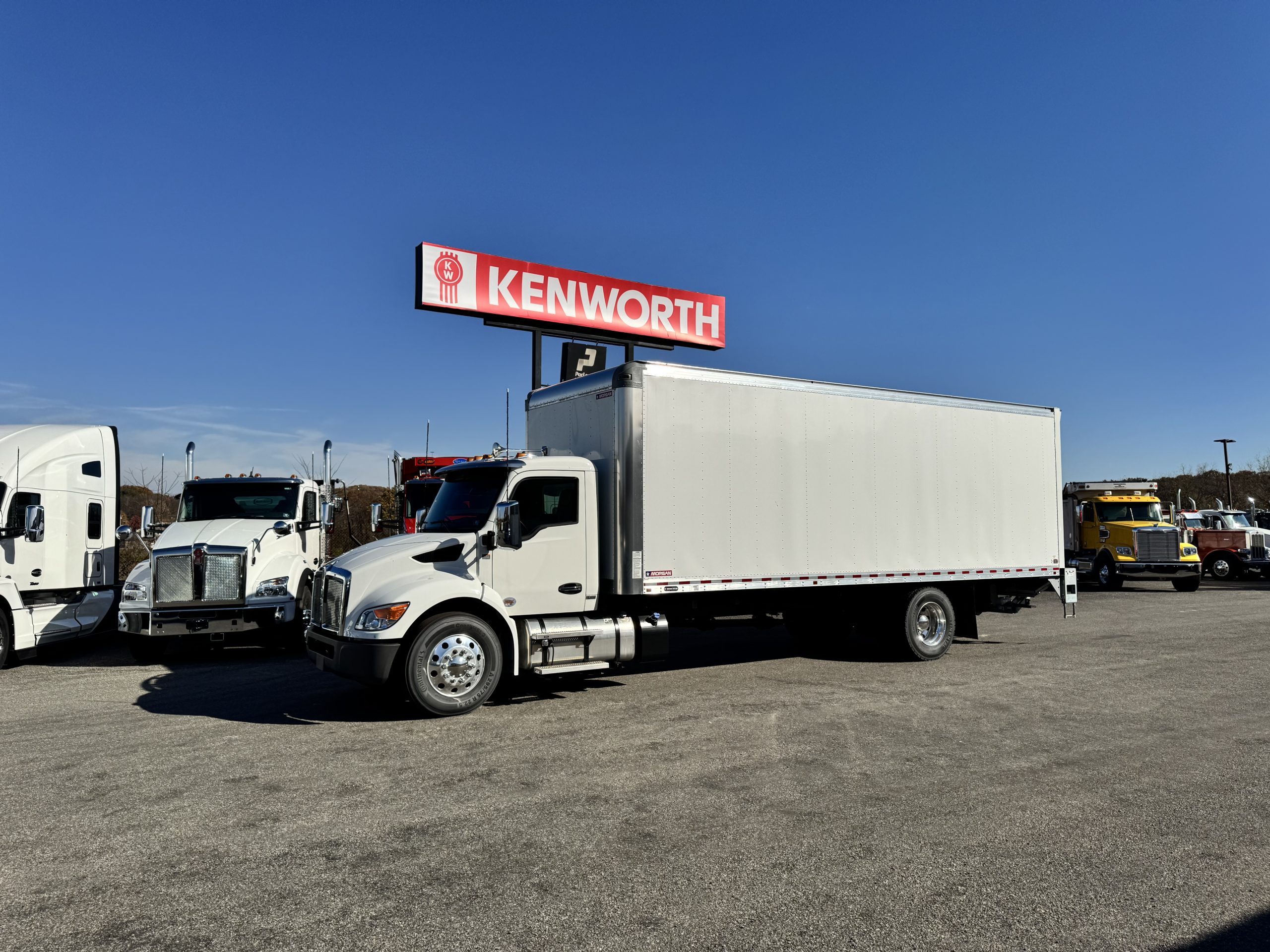 2025 KENWORTH T280 2025 KENWORTH T280 - image 1 of 6